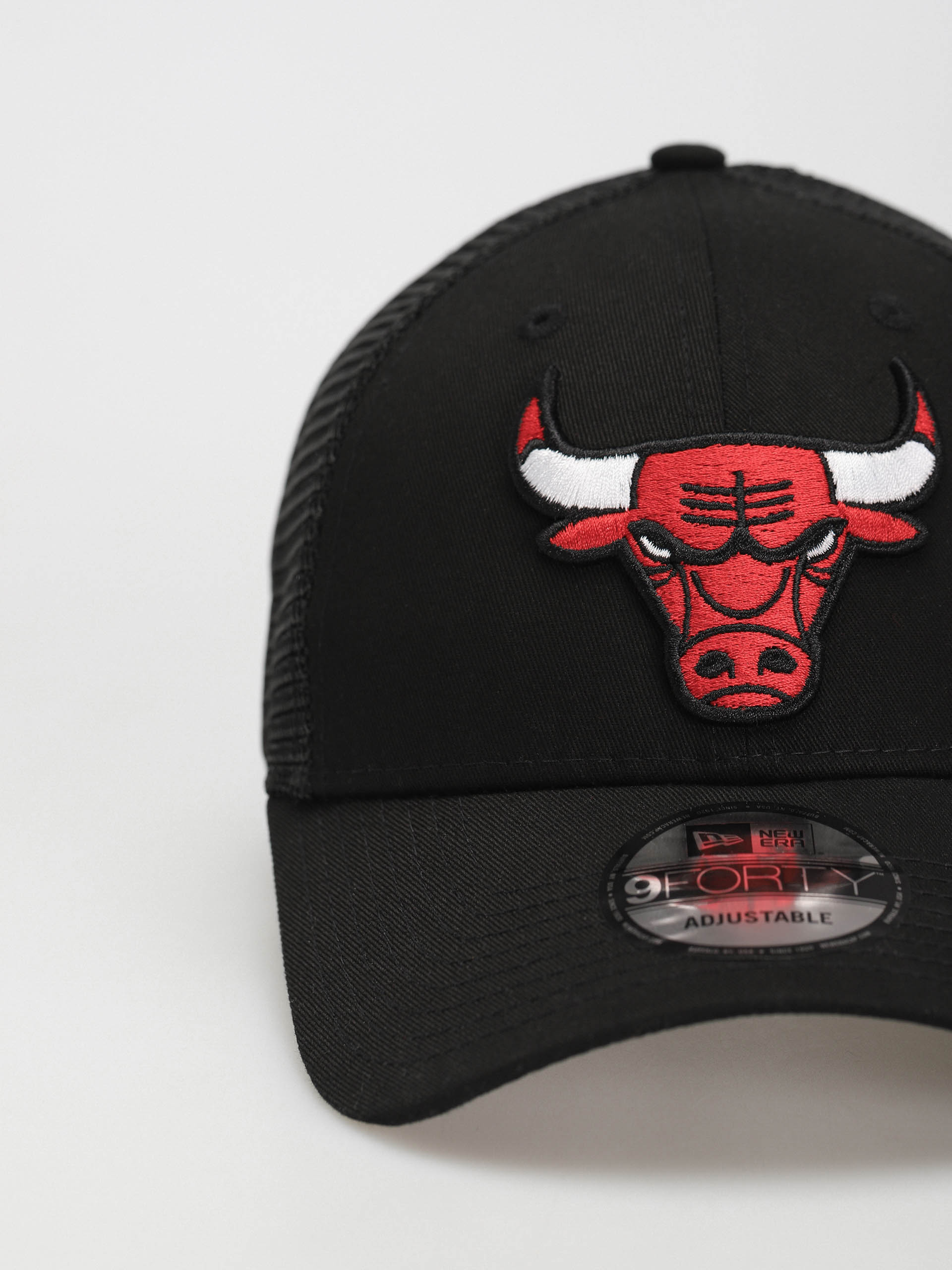 New Era Home Field 9Forty Trucker Chicago Bulls Baseball sapka (black)