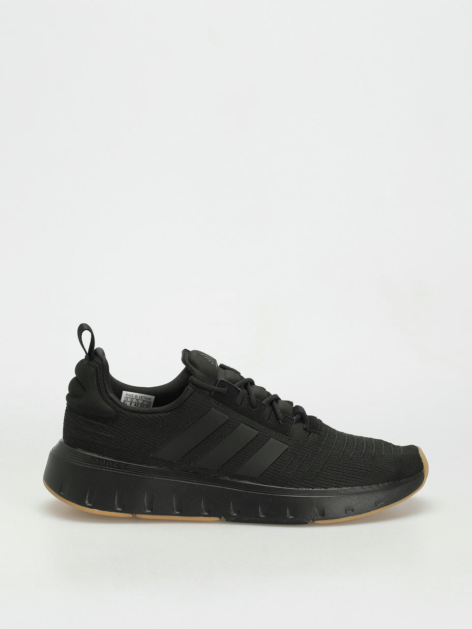 adidas Swift Run 23 Cipők (cblack/cblack/gum3)