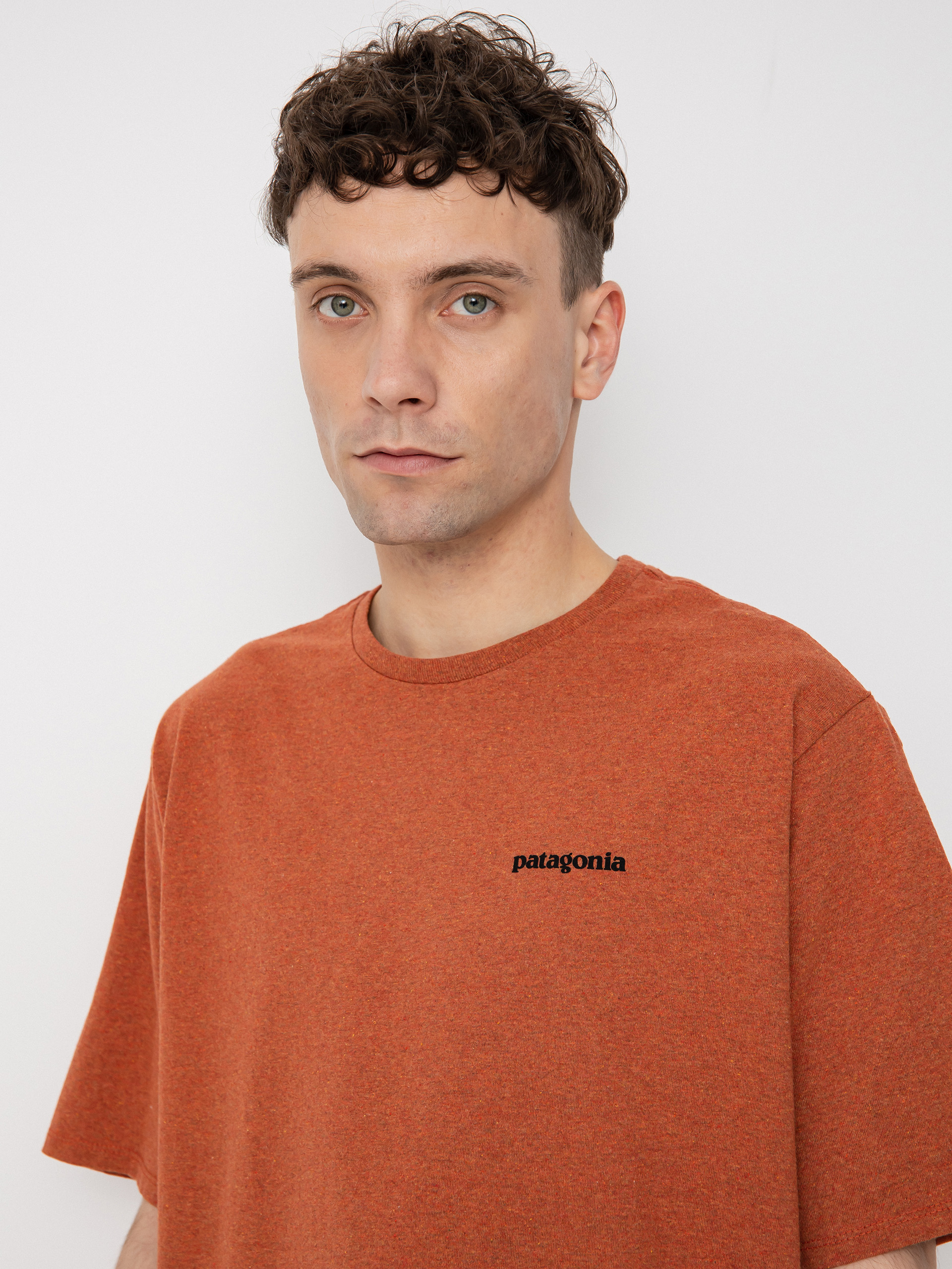 Patagonia P 6 Logo Responsibili póló (quartz coral)