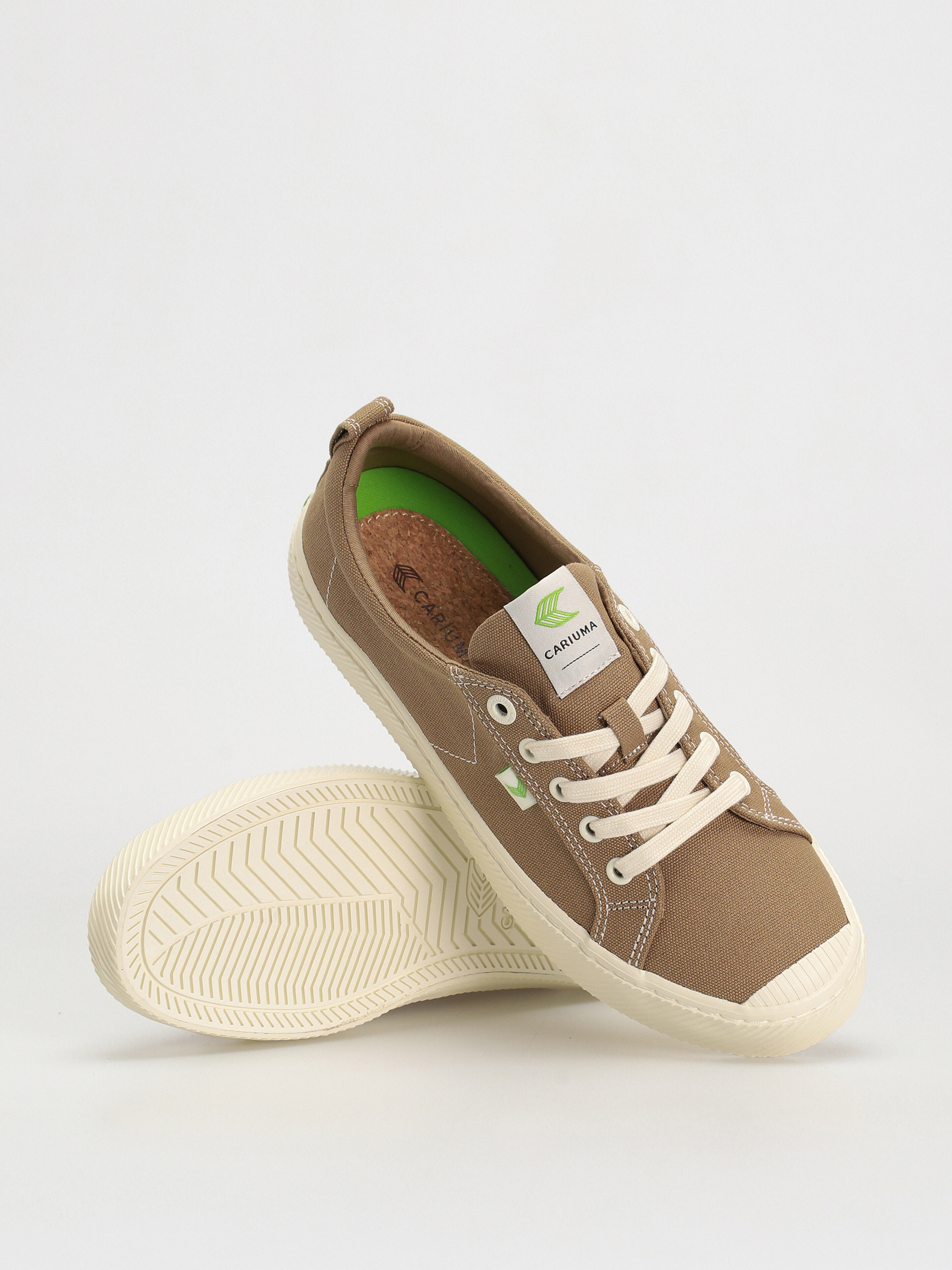 Cariuma Oca Low Cipők (burnt sand)