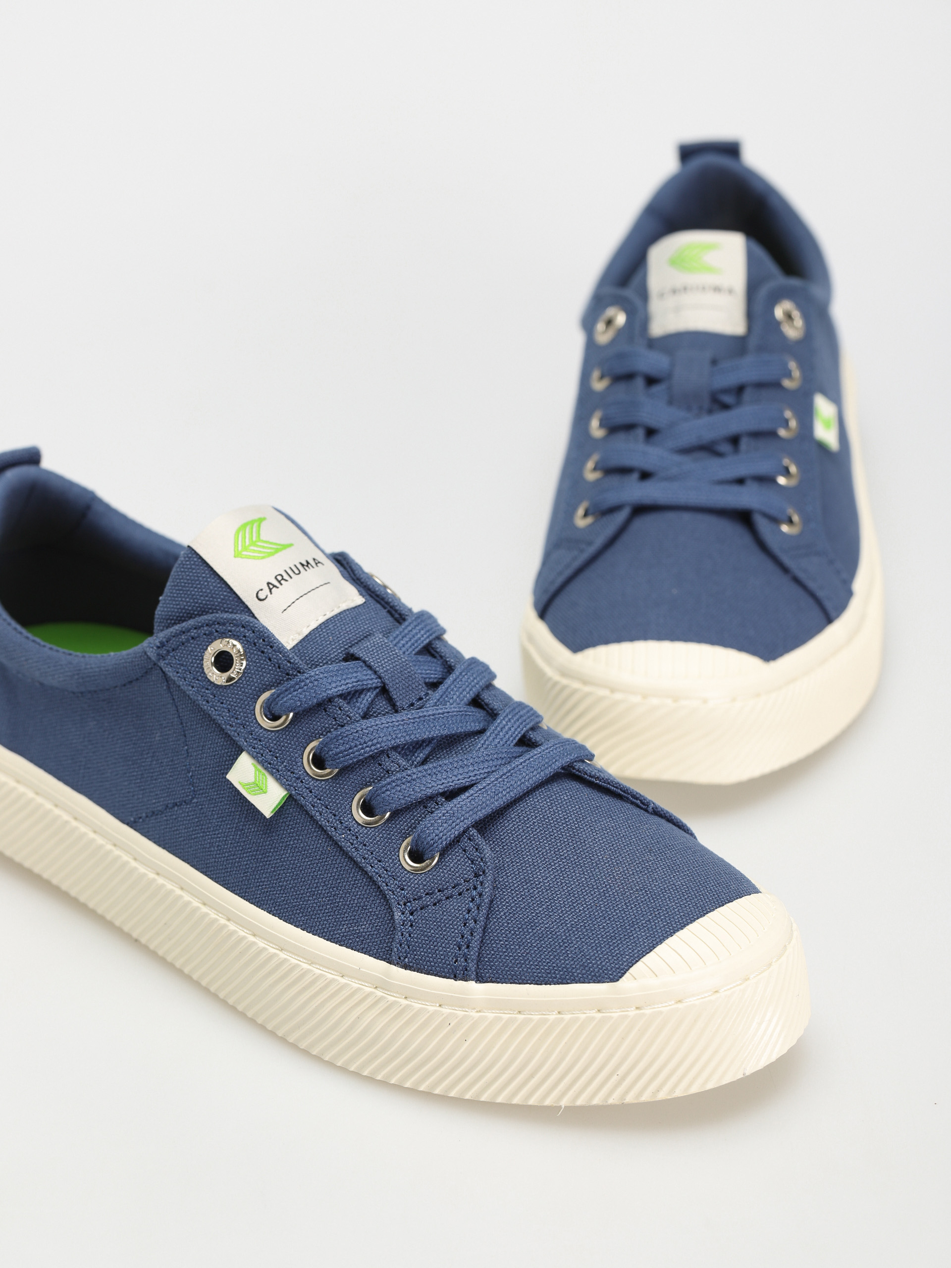 Cariuma Oca Low Cipők (shadow blue)