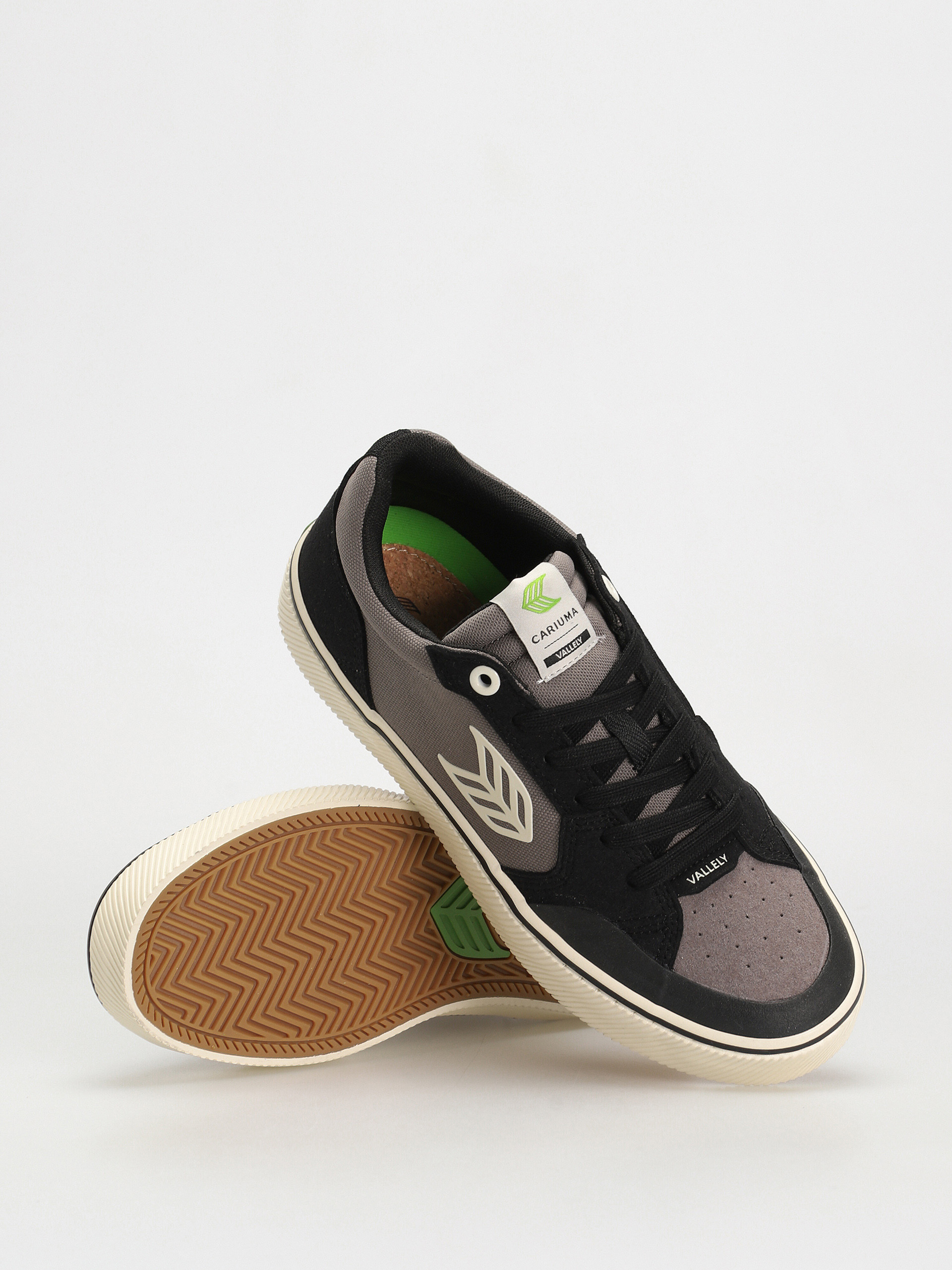 Cariuma Vallely Cipők (black charcoal grey)