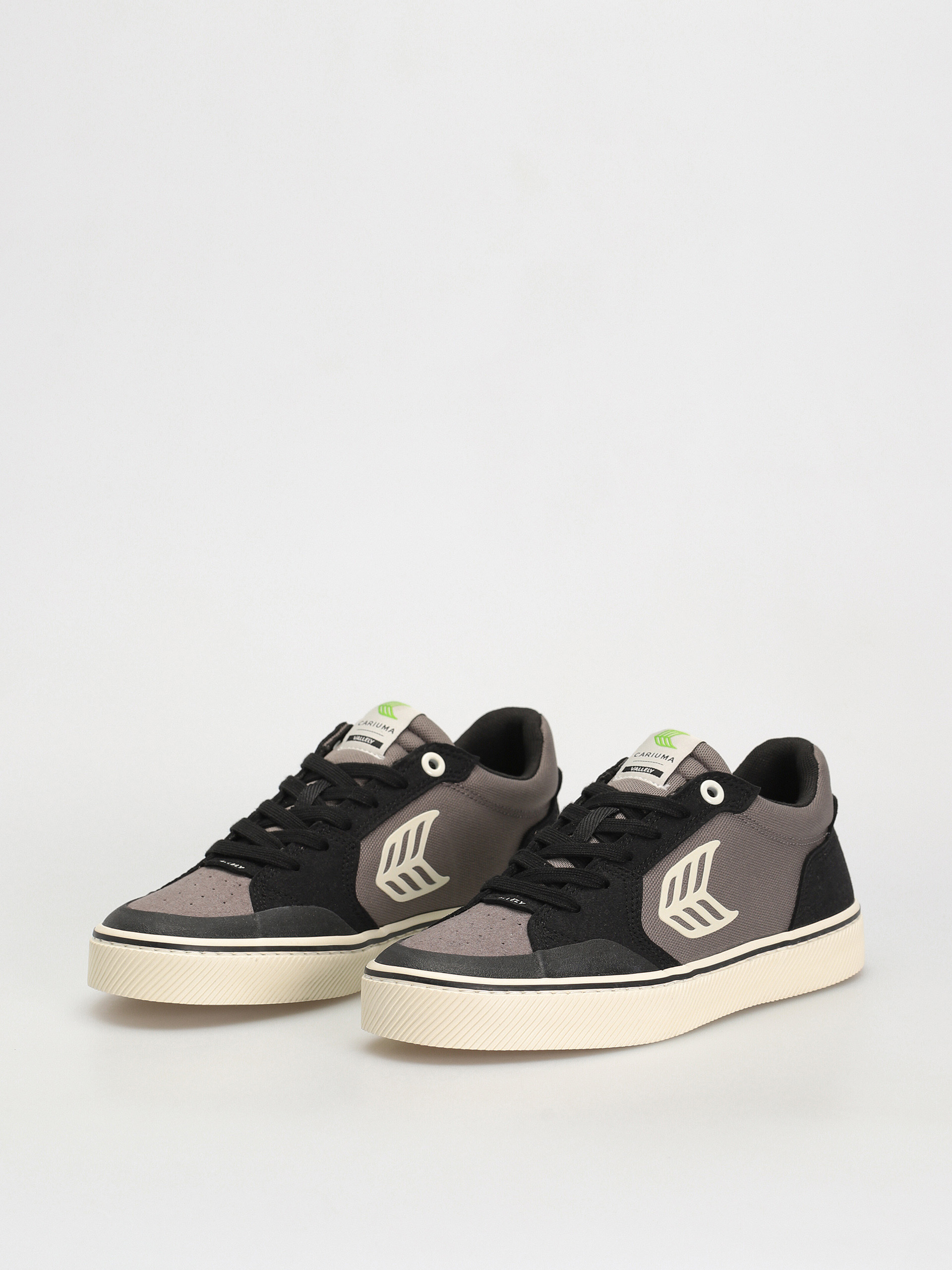 Cariuma Vallely Cipők (black charcoal grey)