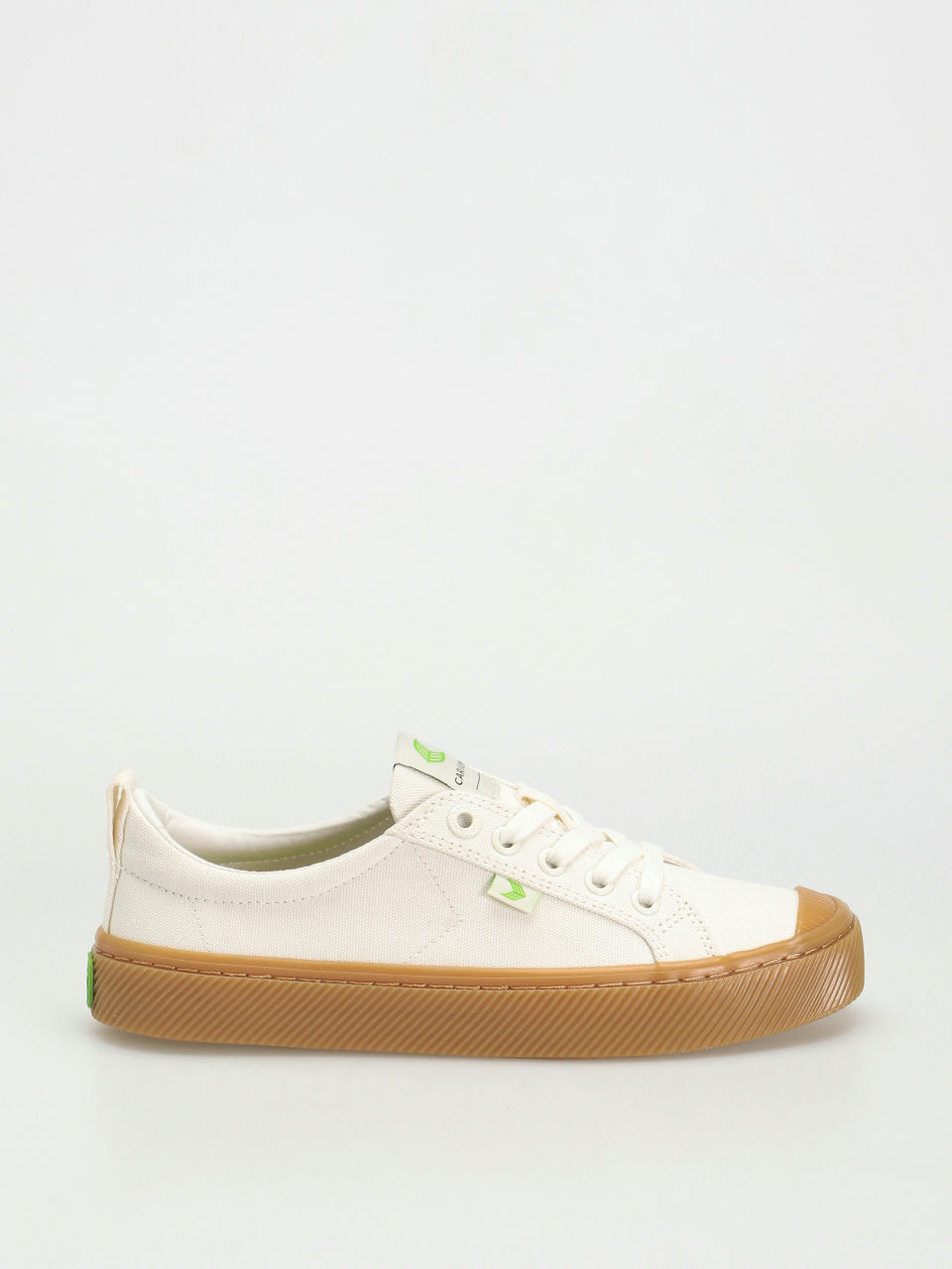 Cariuma Oca Low Cipők (gum off white)