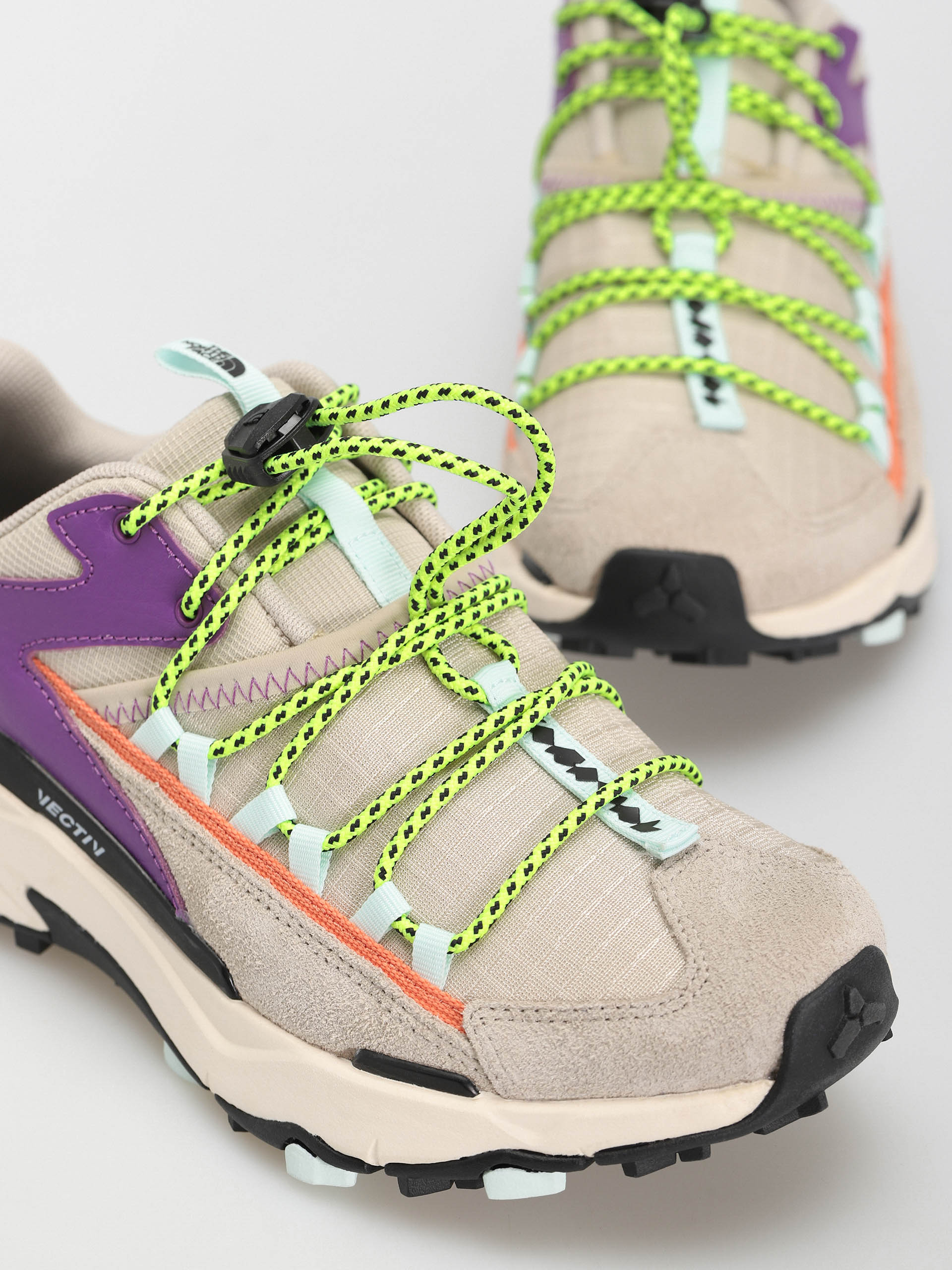 The North Face Vectiv Taraval Tech Cipők Wmn (sandstone/gardenia white)