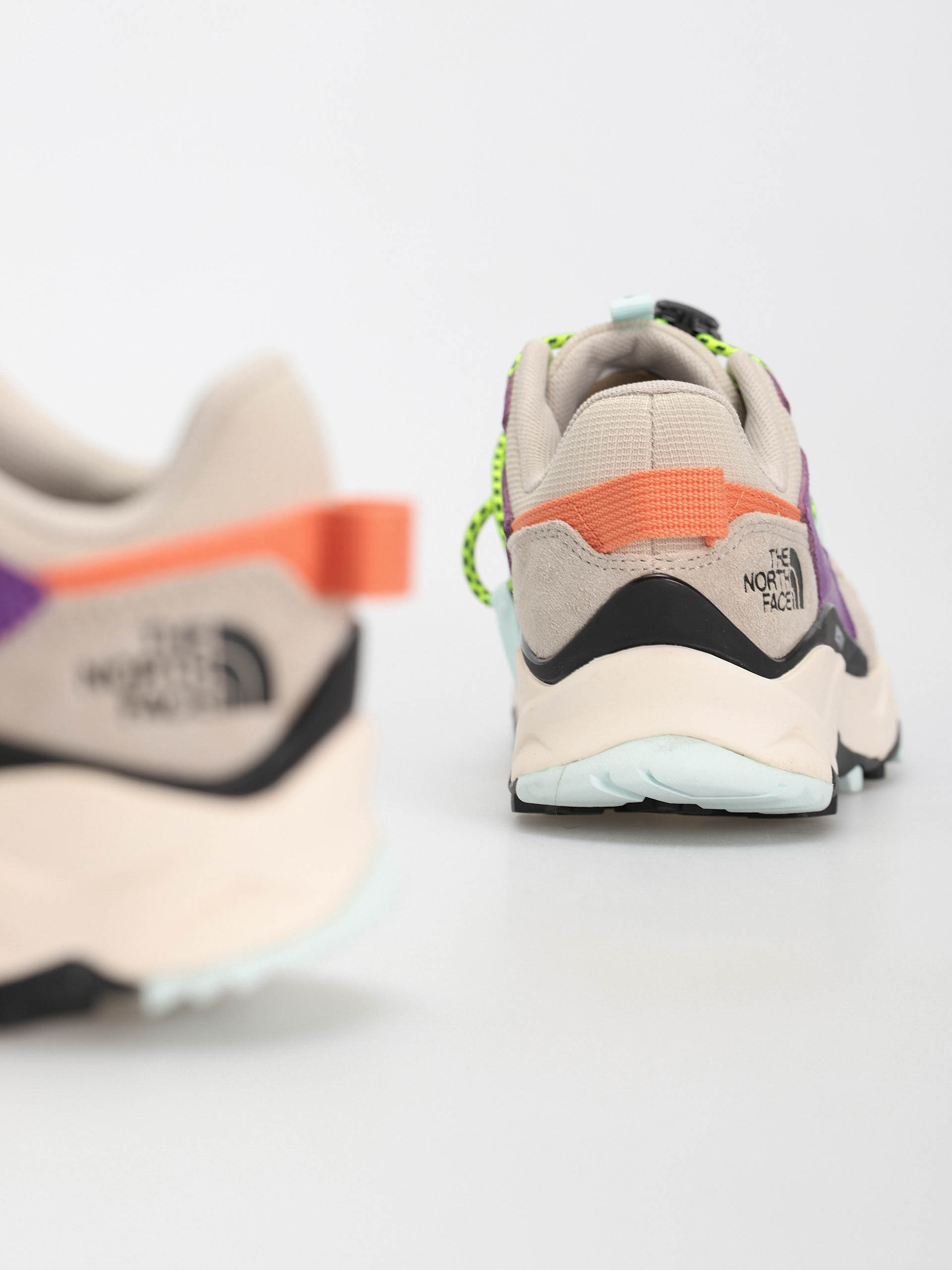 The North Face Vectiv Taraval Tech Cipők Wmn (sandstone/gardenia white)