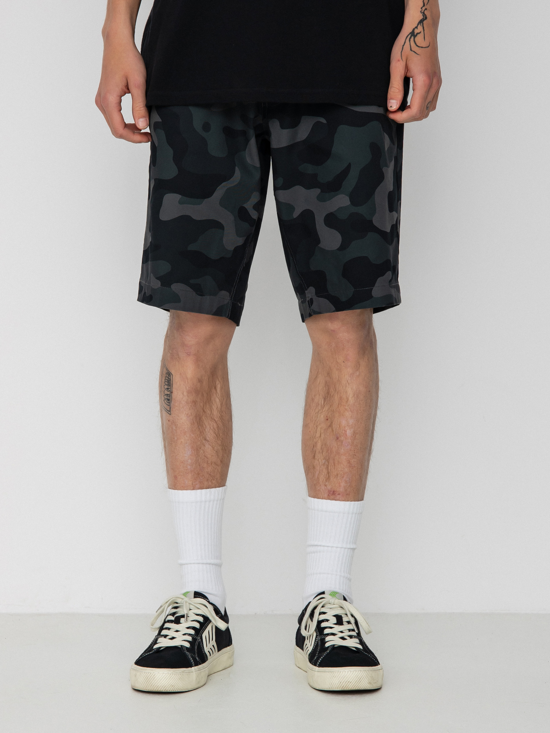 Fox Essex Camo 2.0 Rövidnadrág (black camo)