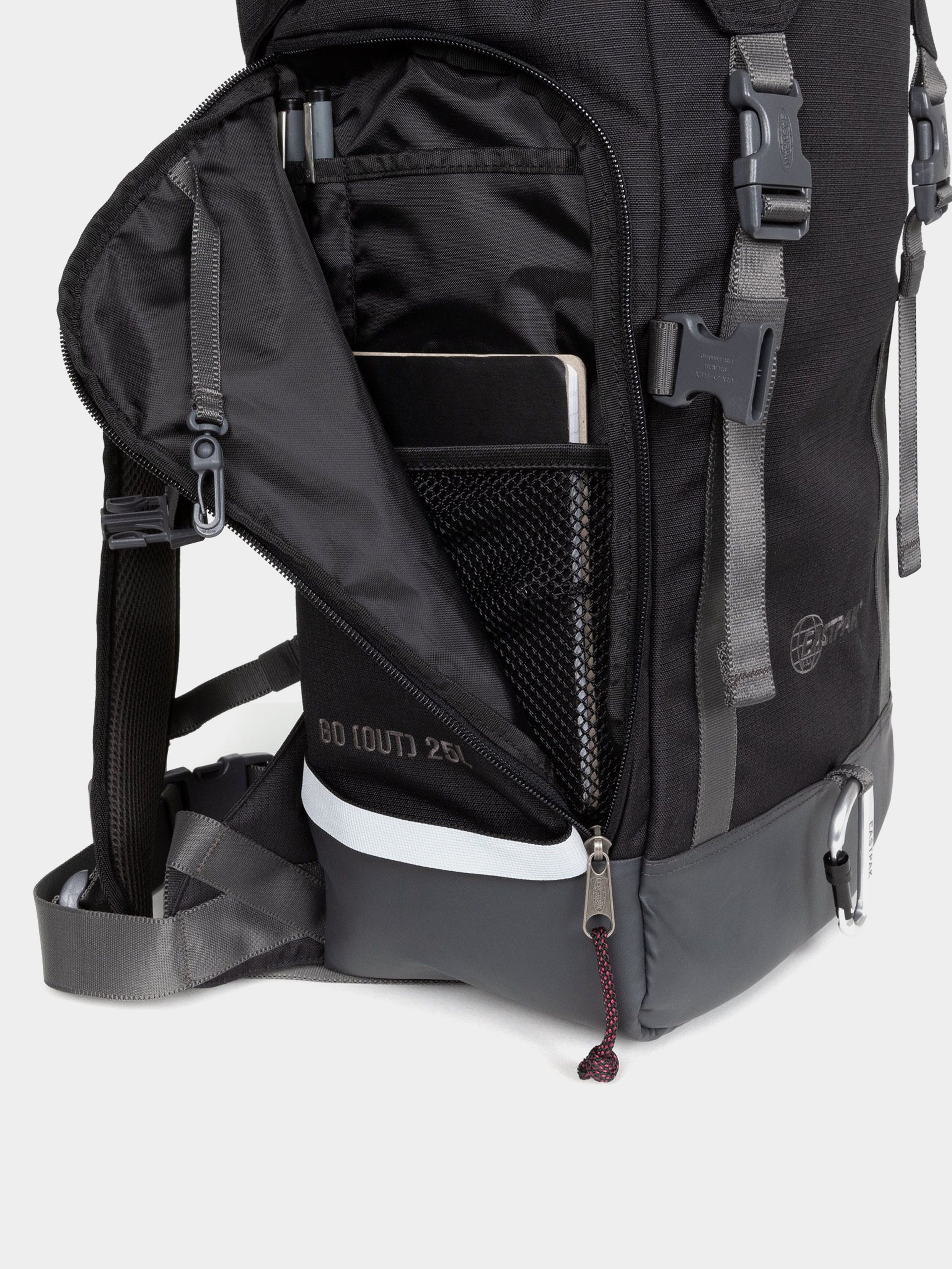 Eastpak Out Camera Pack Hátizsák (out black)