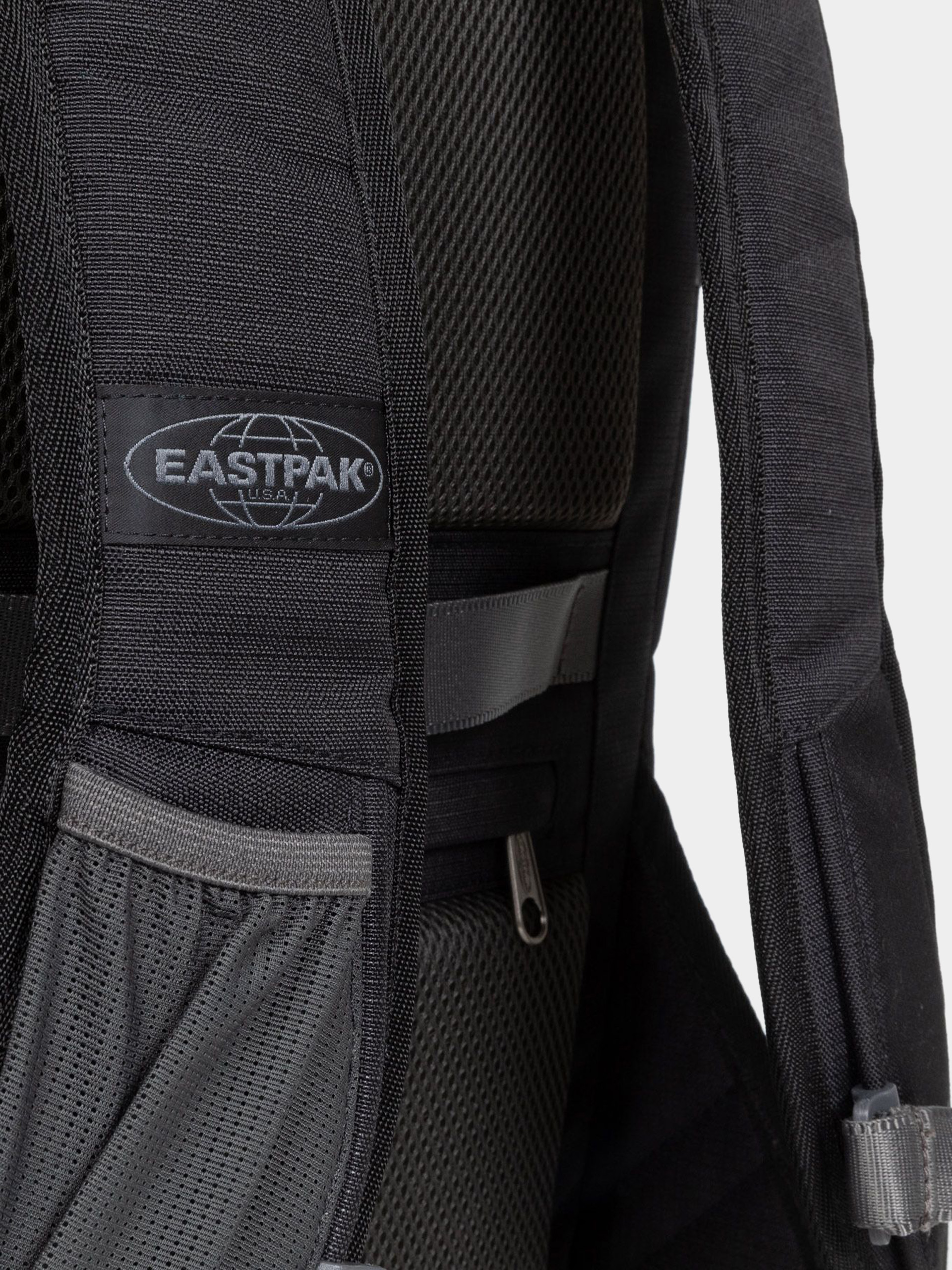 Eastpak Out Safepack Hátizsák (out black)