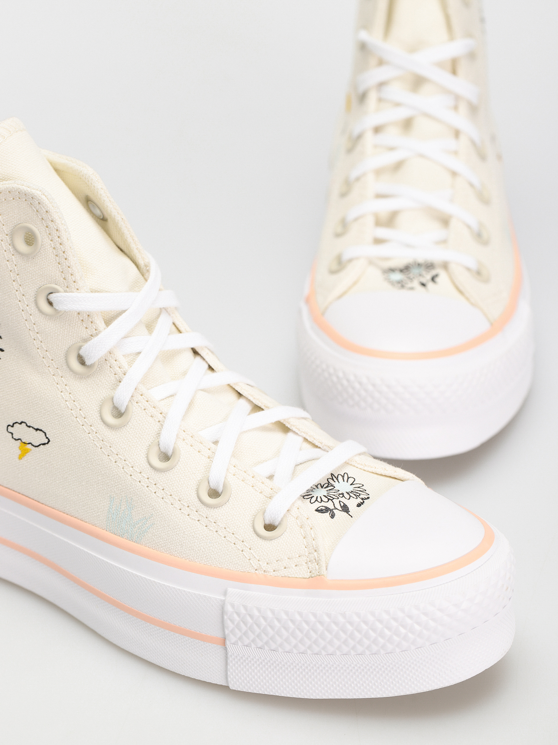 Converse Chuck Taylor All Star Lift Hi Tornacipők Wmn (egret)