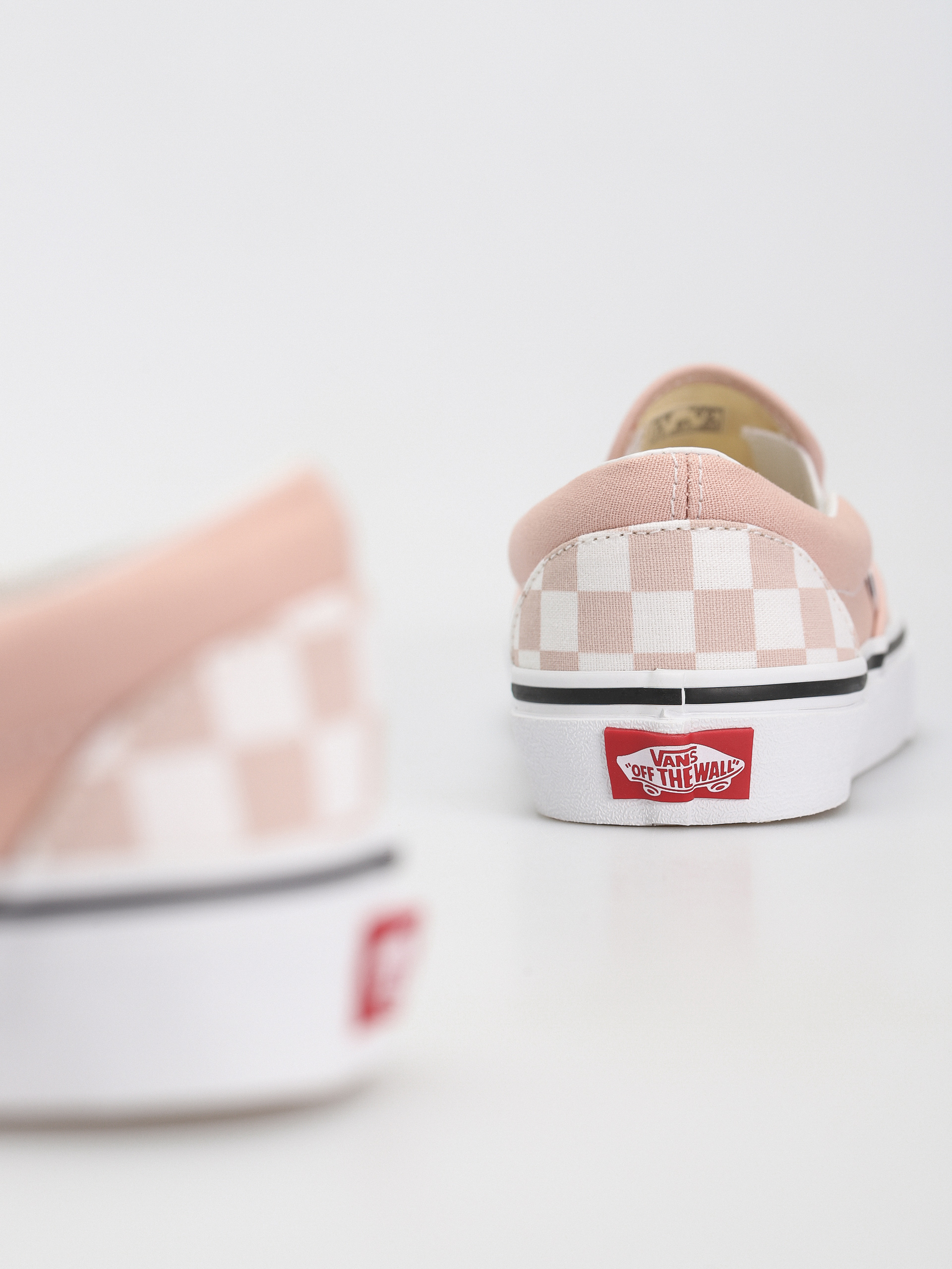 Vans Classic Slip On Cipők (color theory checkerboard rose smoke)