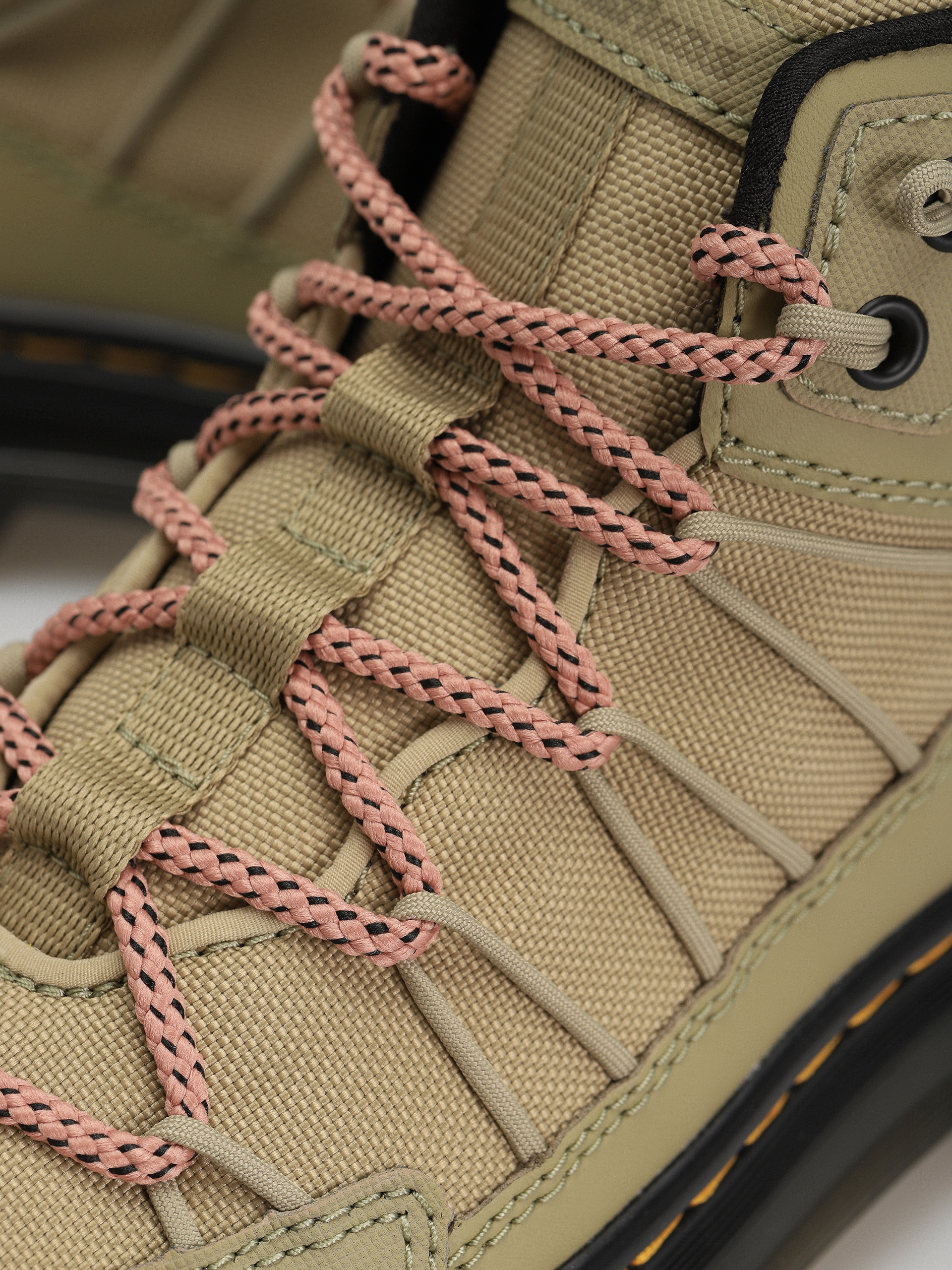 Dr. Martens Buwick Cipők Wmn (pale olive)