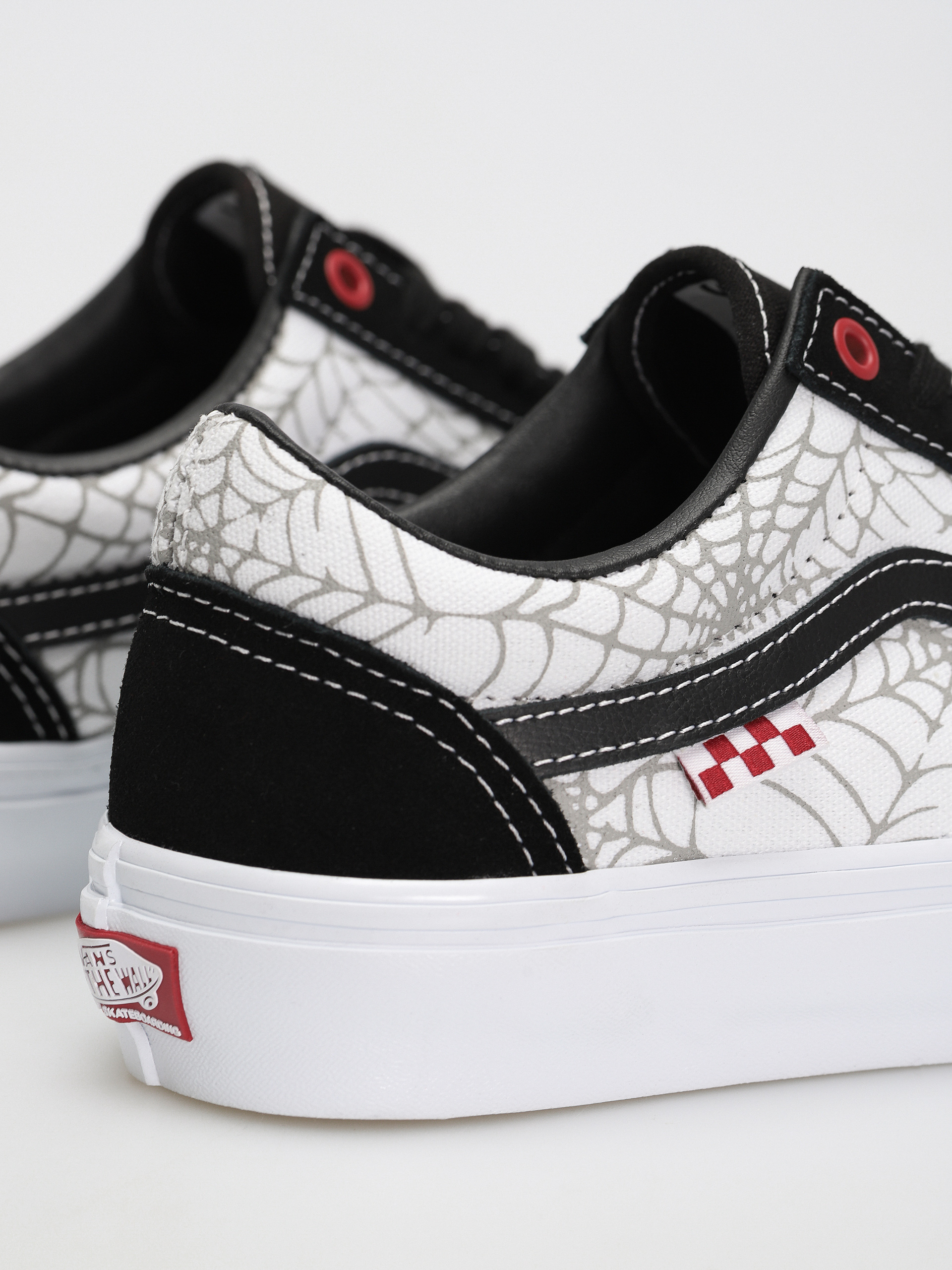 Vans Skate Old Skool Cipők (black widow spider black/white/red)