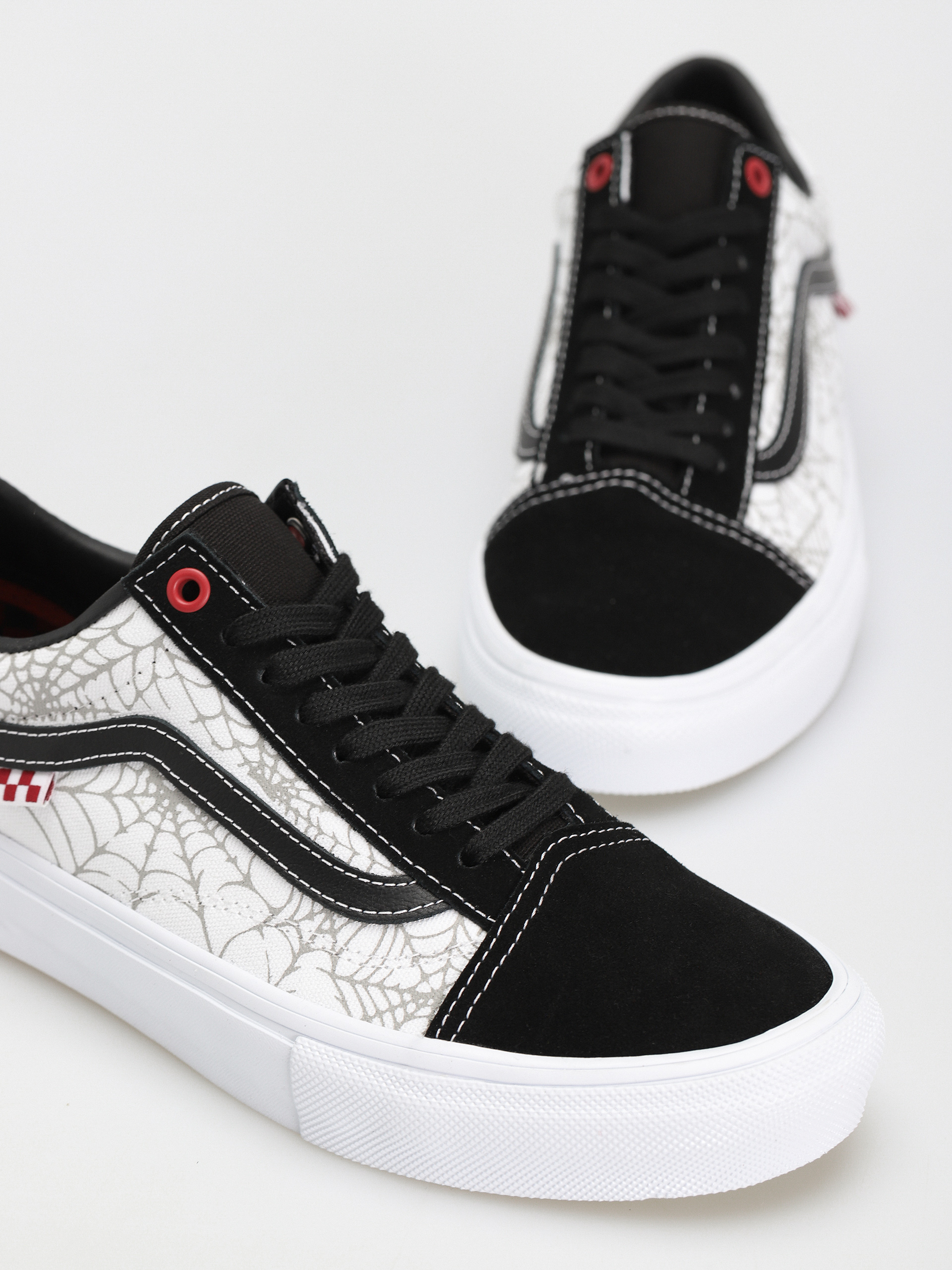 Vans Skate Old Skool Cipők (black widow spider black/white/red)