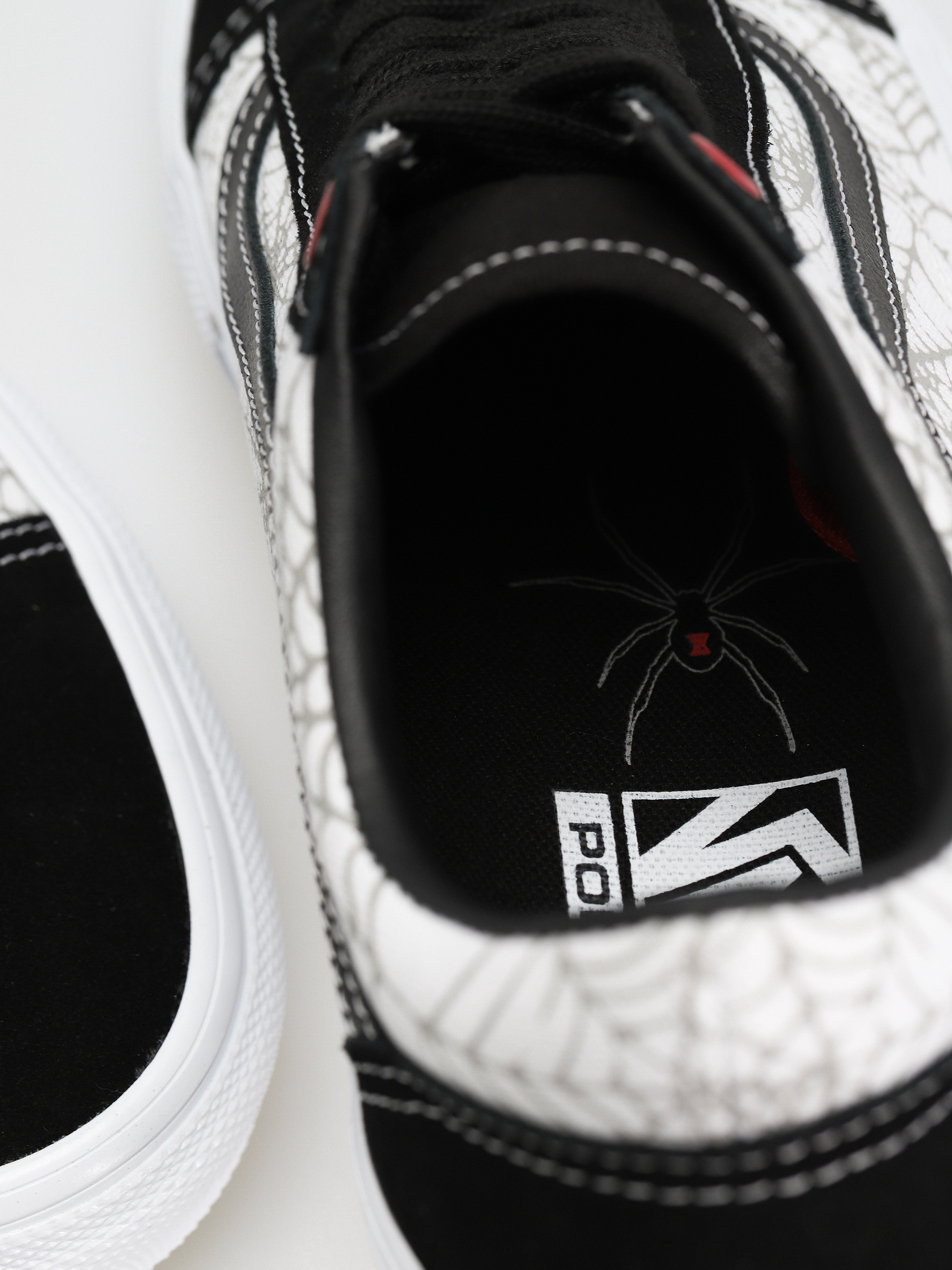 Vans Skate Old Skool Cipők (black widow spider black/white/red)