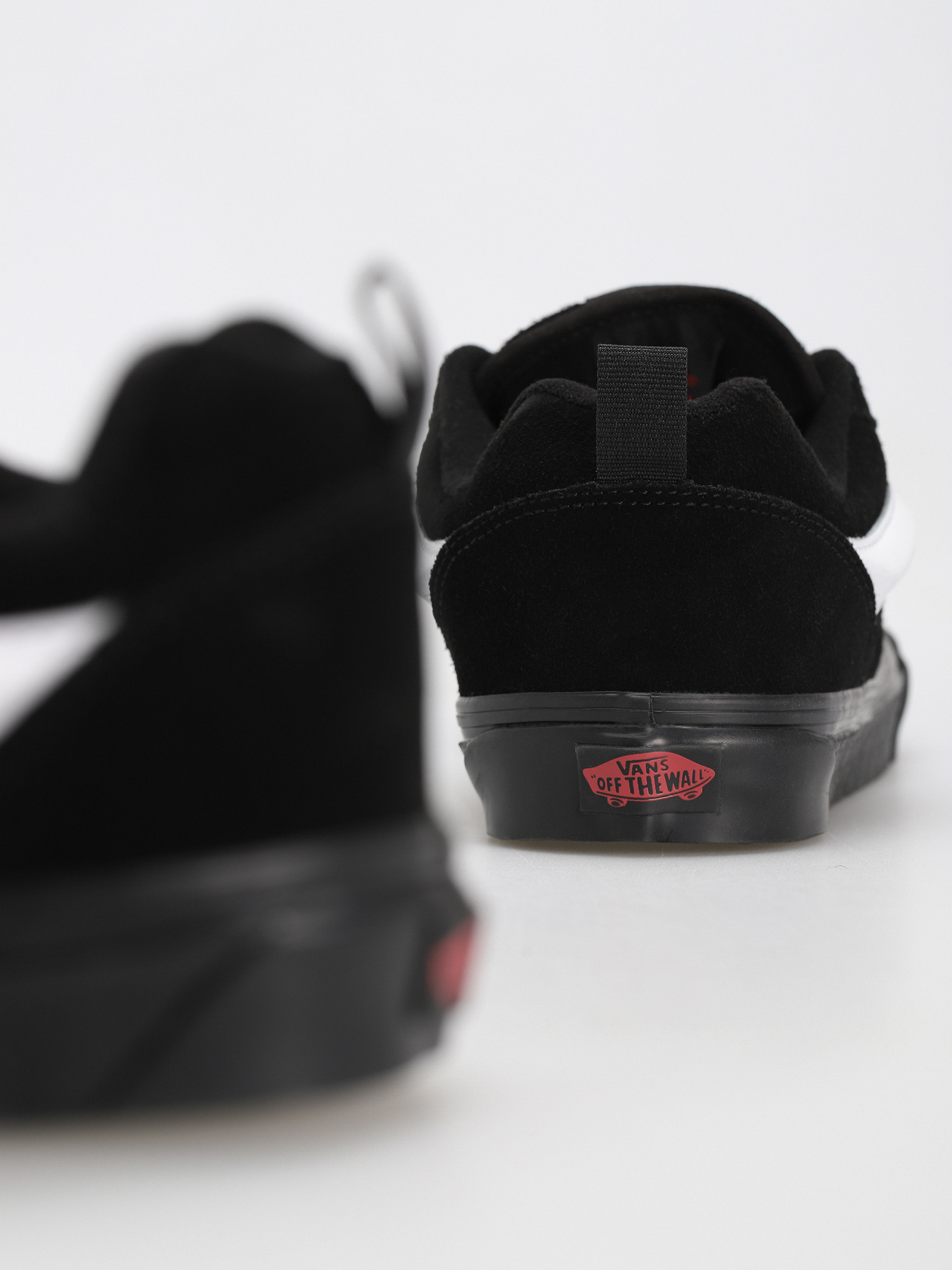 Vans Knu Skool Cipők (suede black)