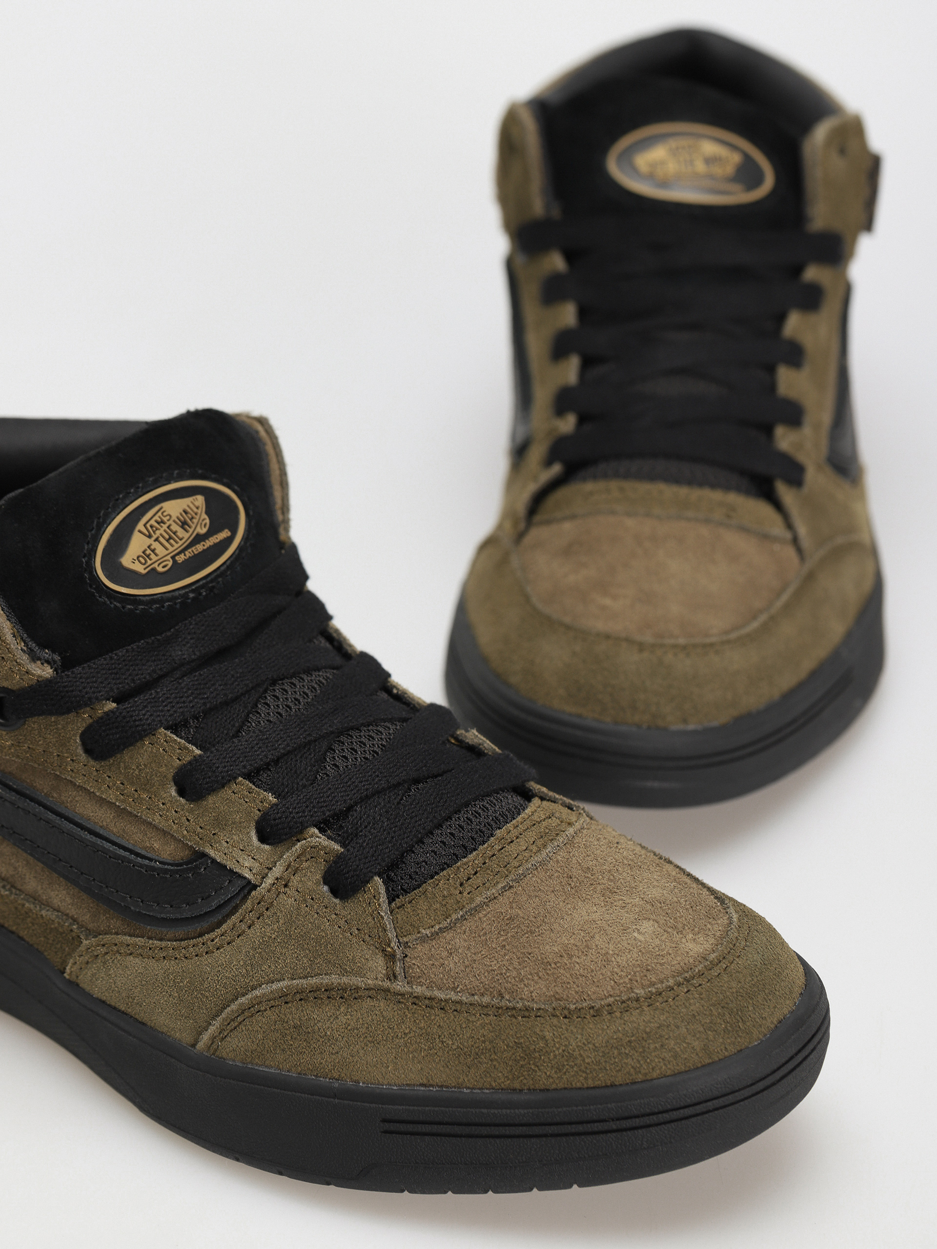 Vans Zahba Mid X Beatrice Domond Cipők (dark olive)