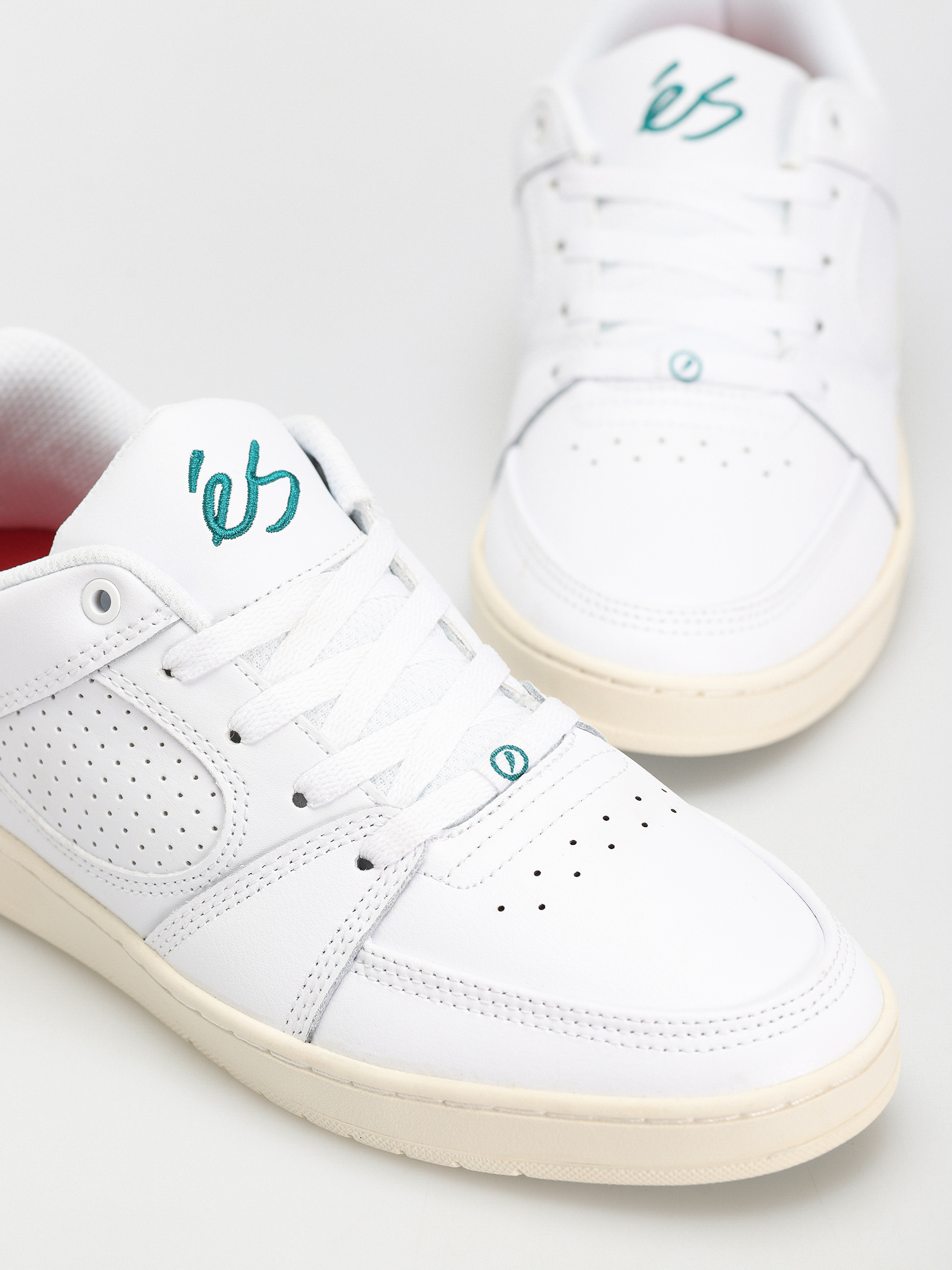 eS Accel Slim Cipők (white/tan)