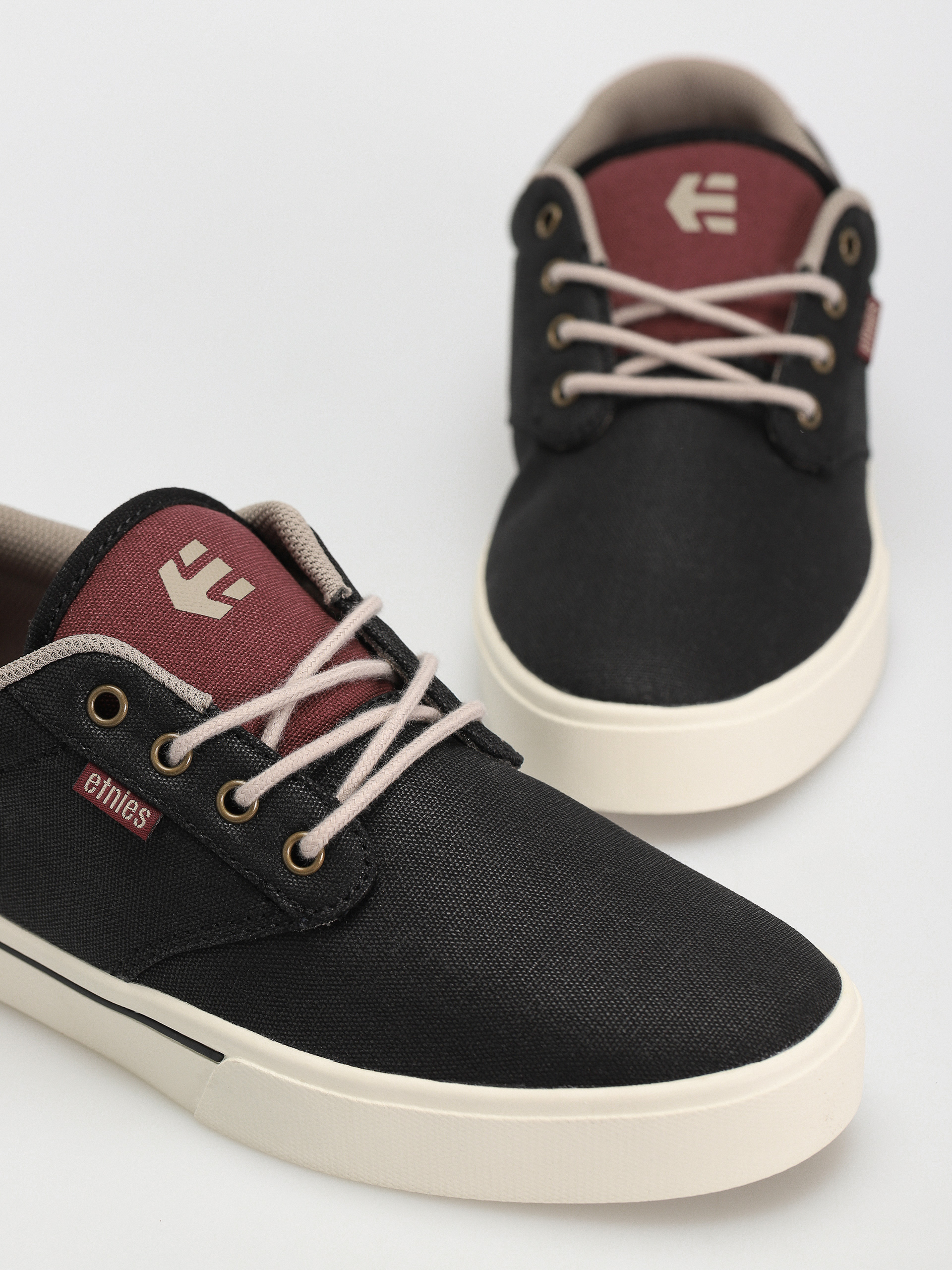 Etnies Jameson 2 Eco Cipők (black/red/beige)