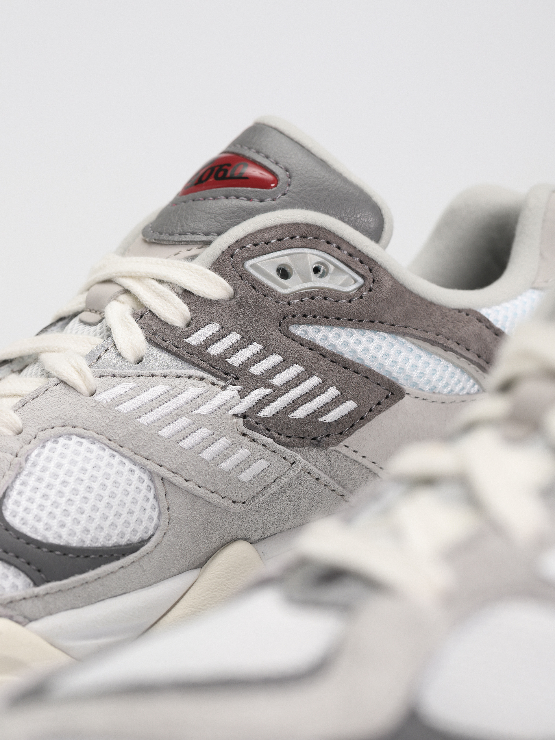 New Balance 9060 Cipők (grey)