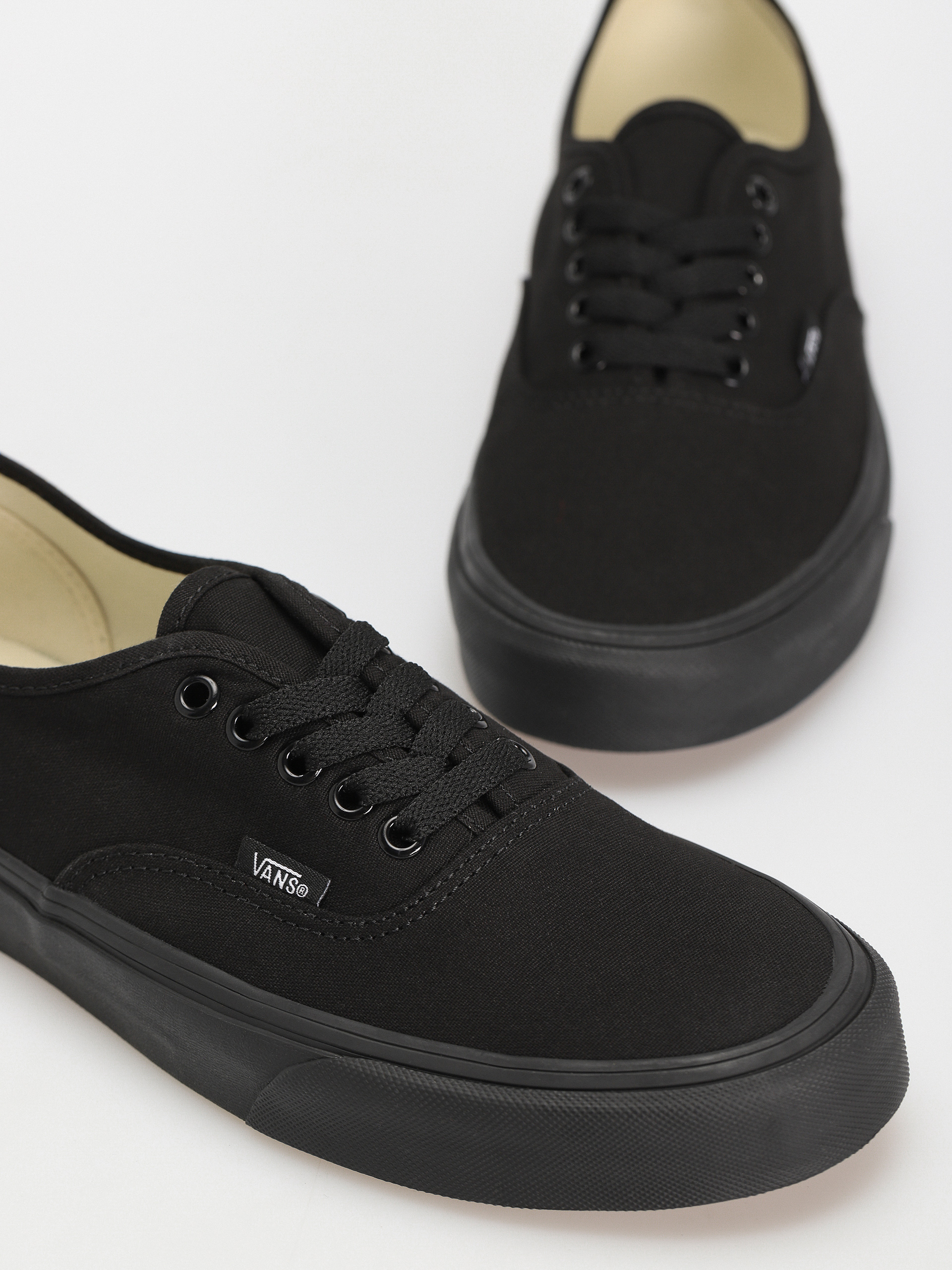 Vans Authentic Cipők (black/black)