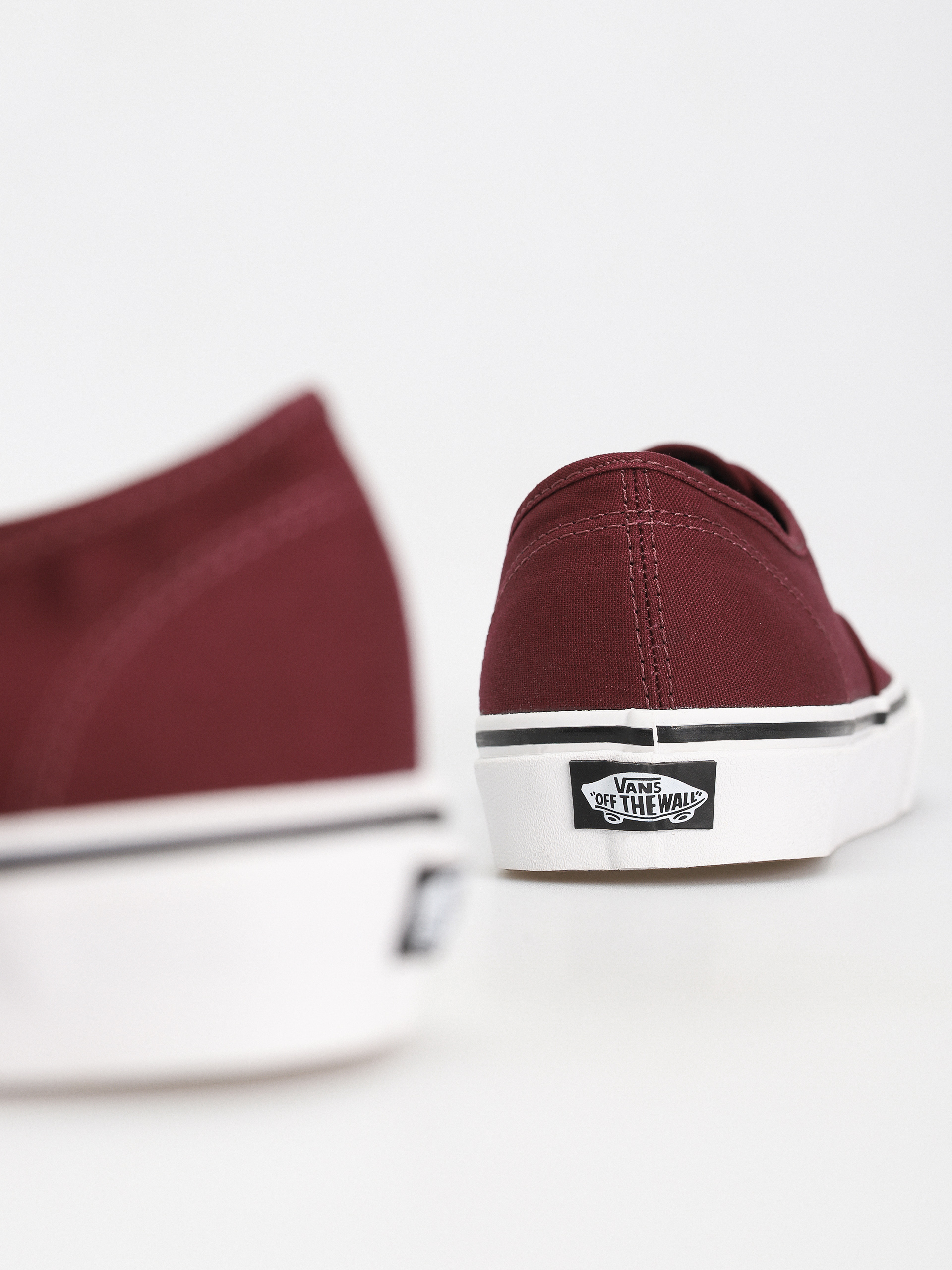 Vans Authentic Cipők (port royal/black)