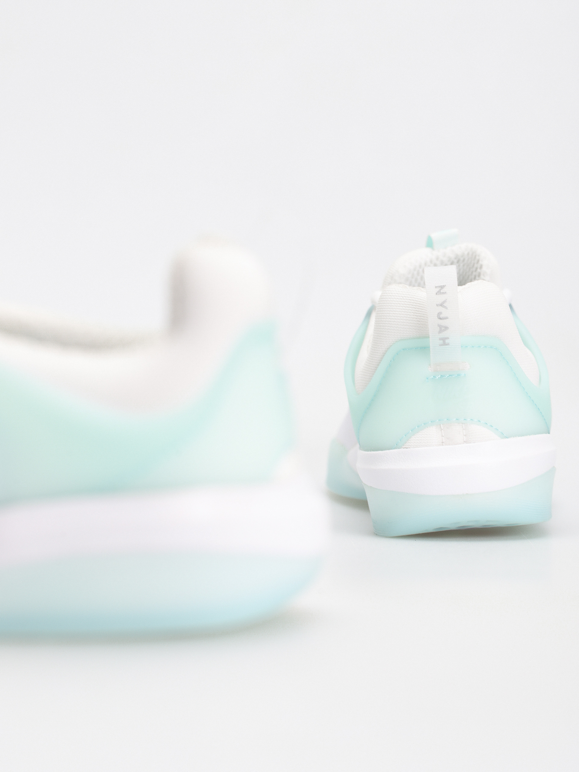 Nike SB Zoom Nyjah 3 Cipők (skylight/university red skylight white)