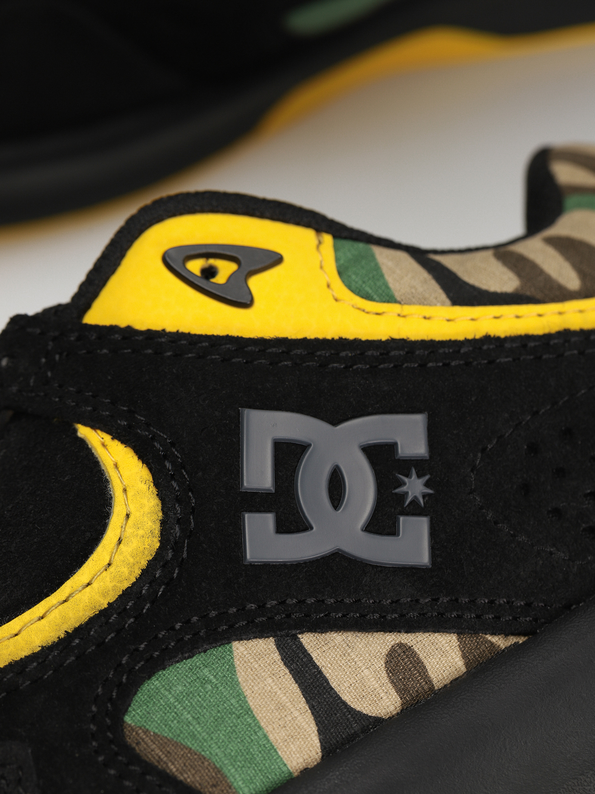 DC X Thrasher Kalynx Cipők (black/camo)