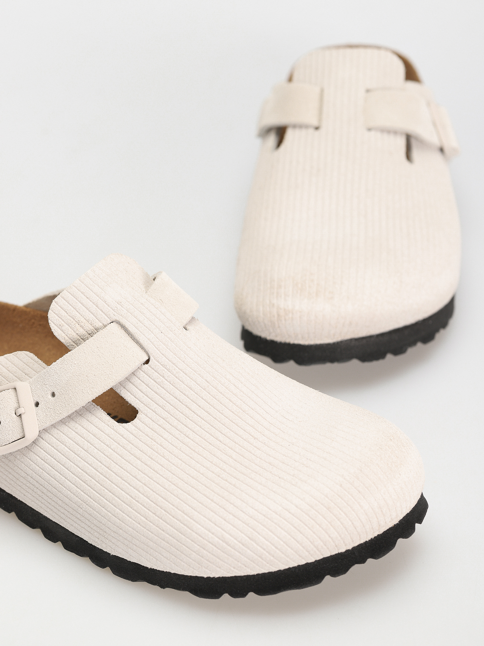 Birkenstock Boston Suede Embossed Narrow Flip-flop papucsok Wmn (corduroy antique white)