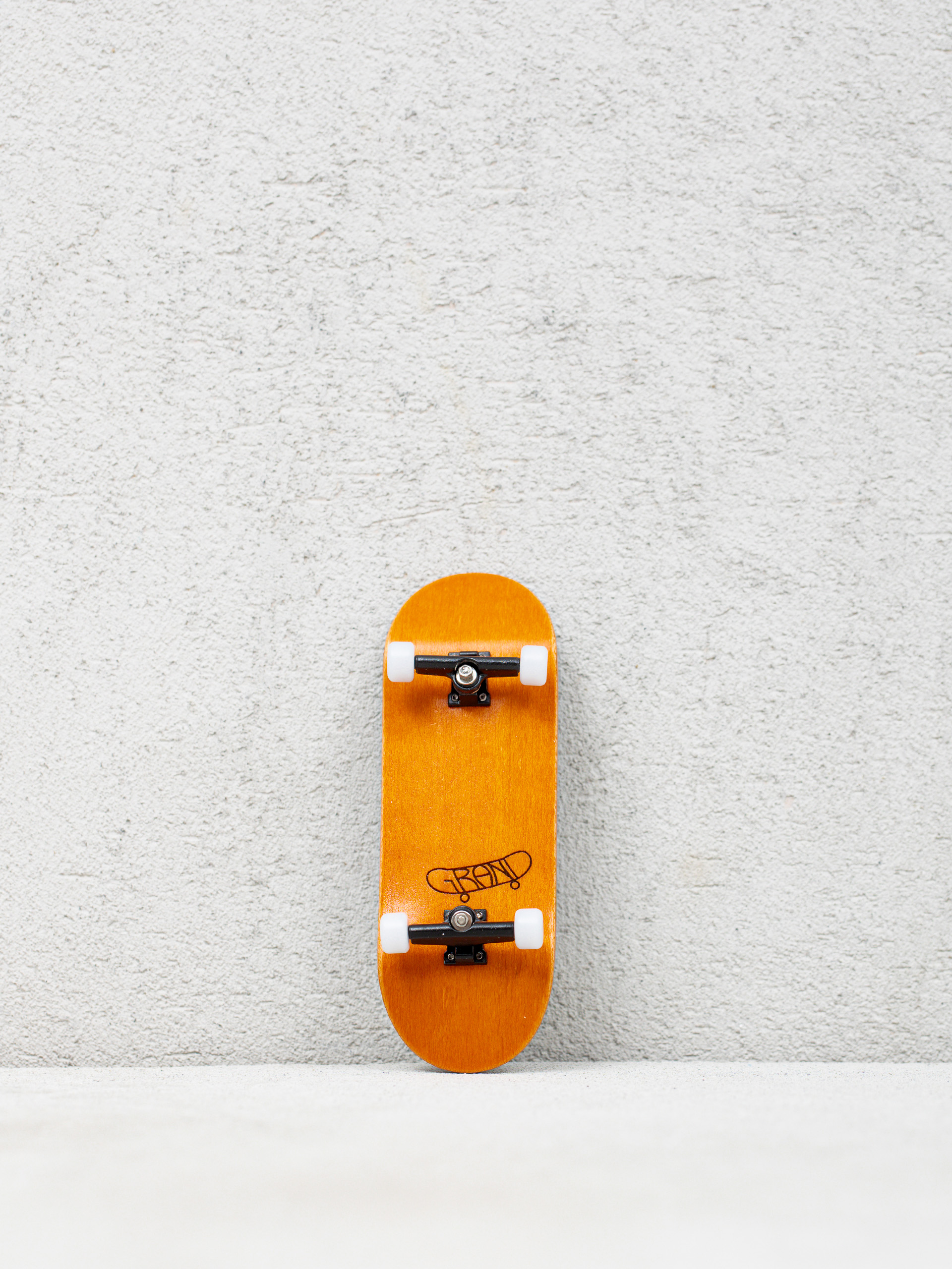 Grand Fingers Classic Fingerboard (orange/black)