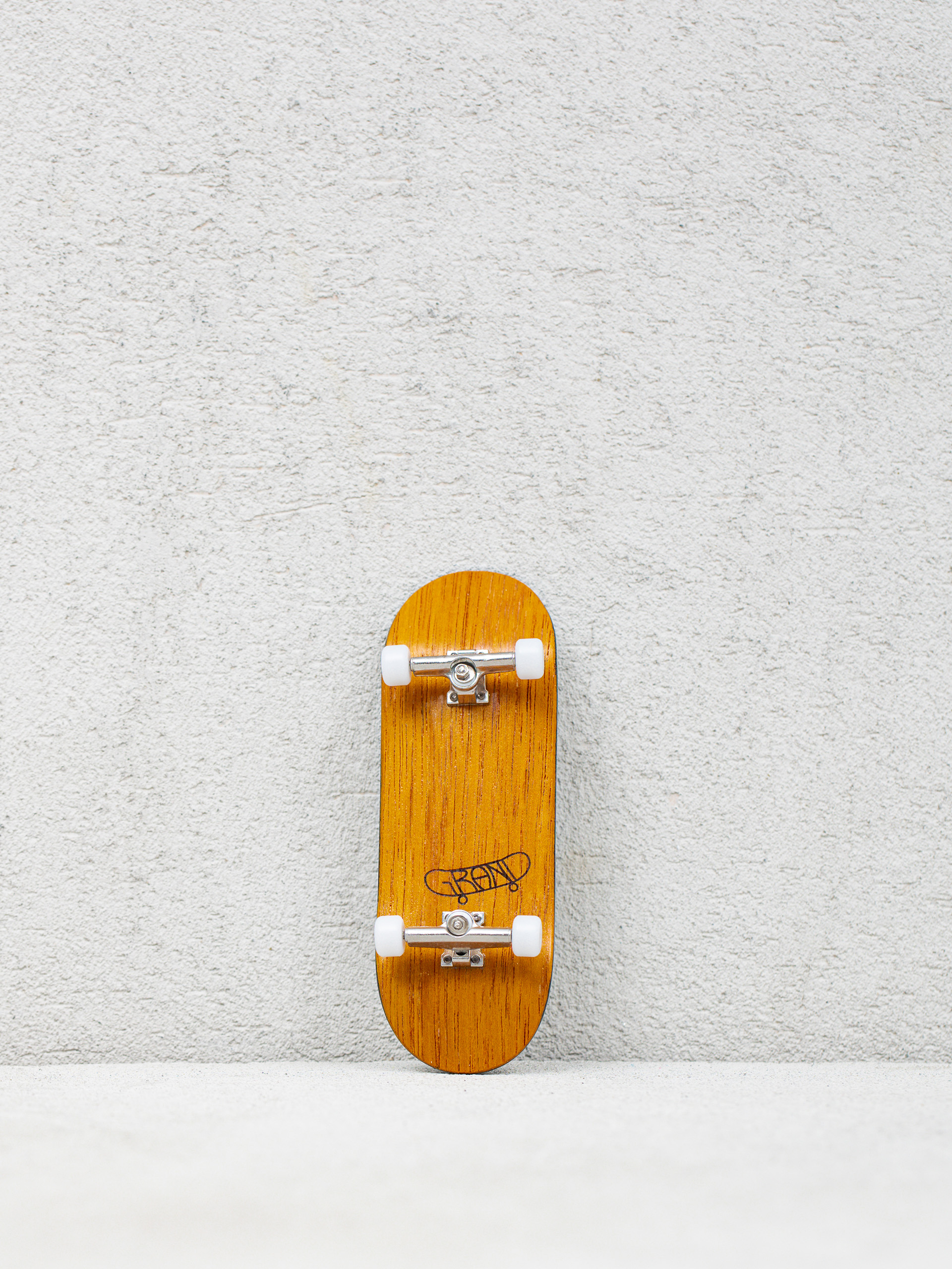Grand Fingers Classic Fingerboard (light brown/silver)