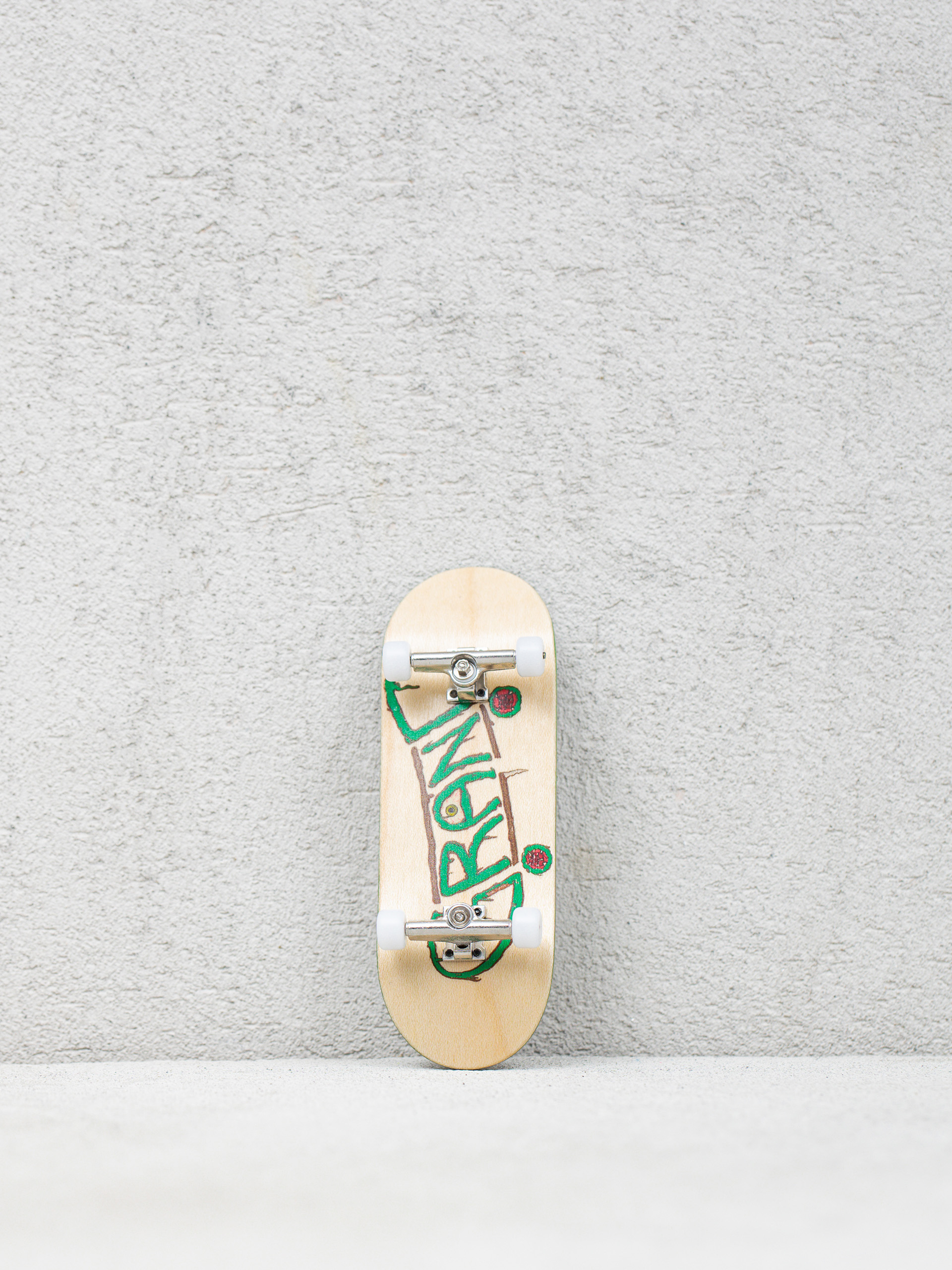 Grand Fingers Grand Big Logo Fingerboard (natural/silver)