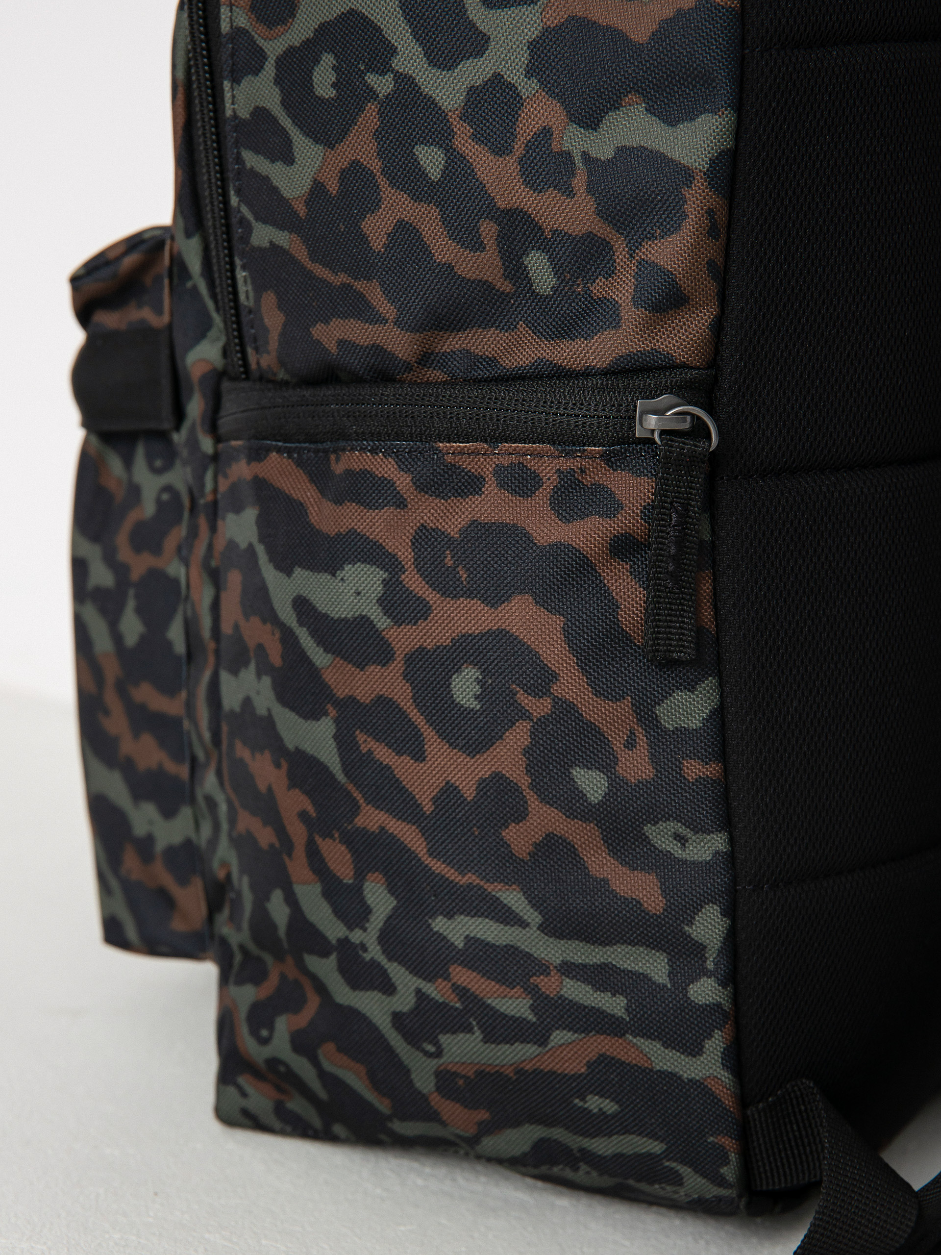 Nike SB Heritage Hátizsák (black/black/oil green)