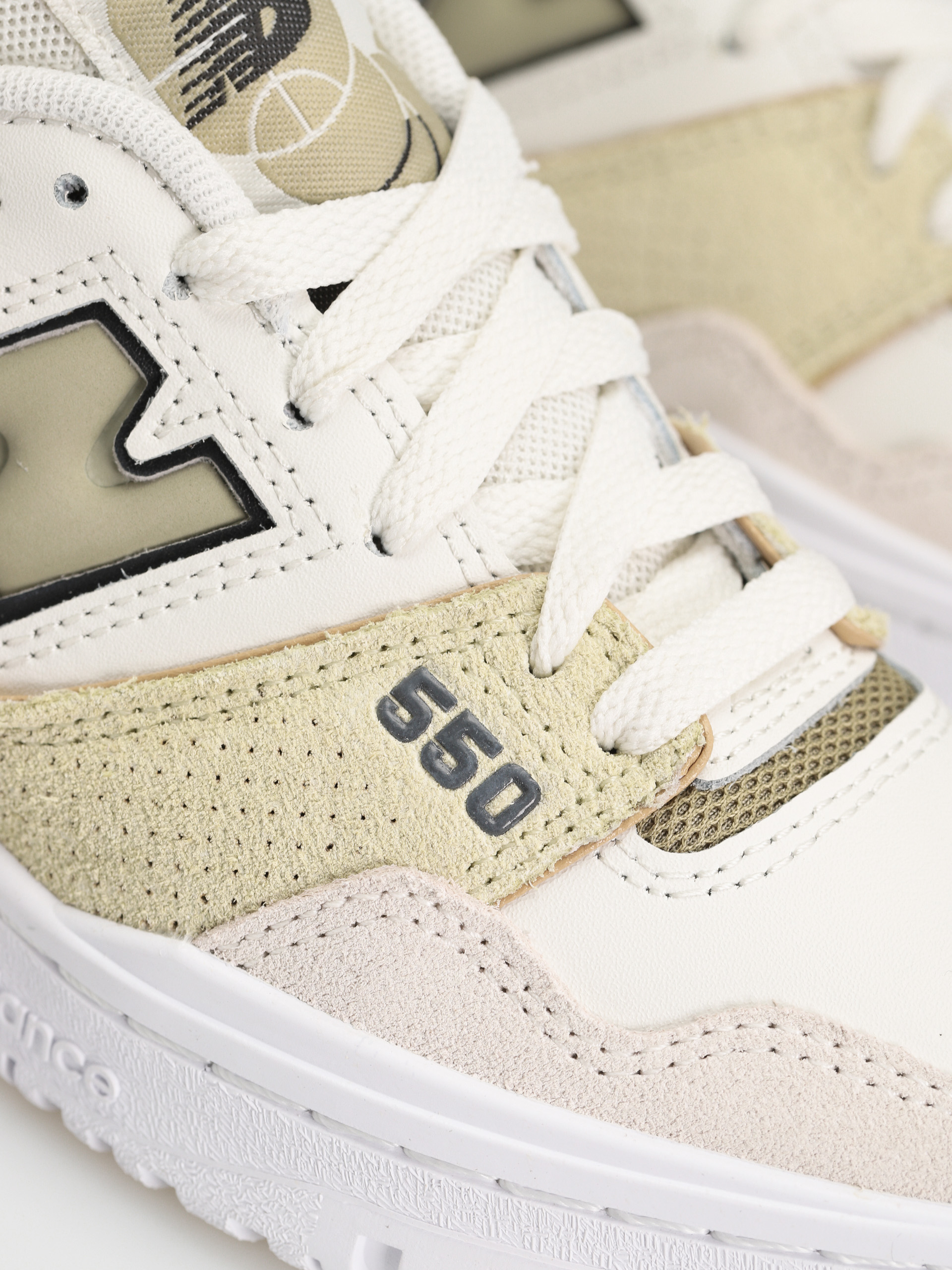 New Balance 550 Cipők Wmn (sea salt)