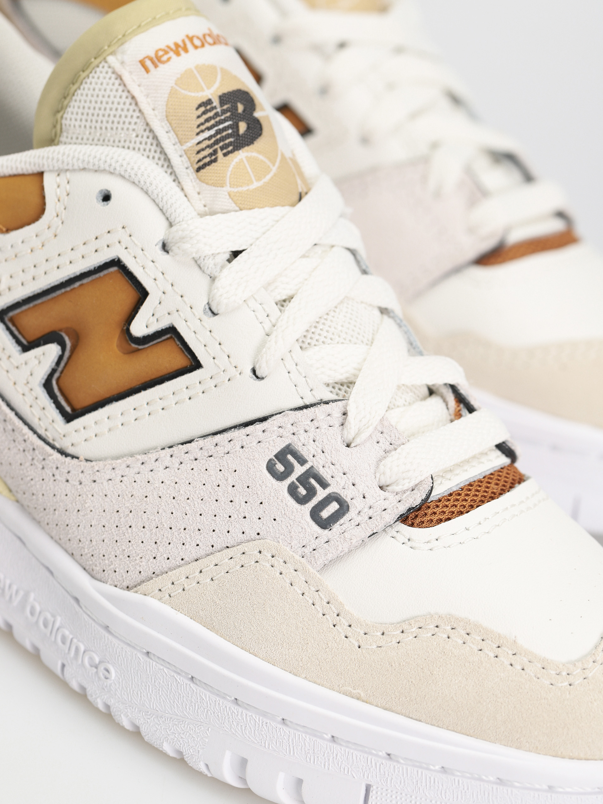 New Balance 550 Cipők Wmn (sea salt)