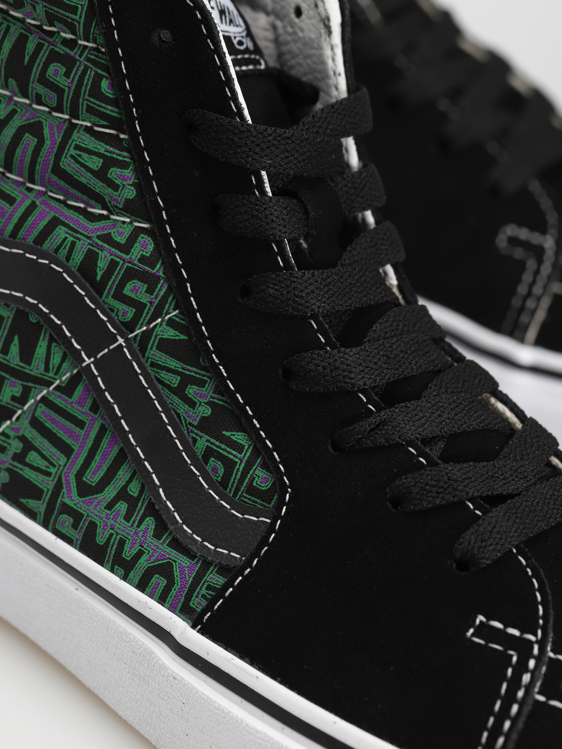 Vans Sk8 Hi Cipők (black/purple)