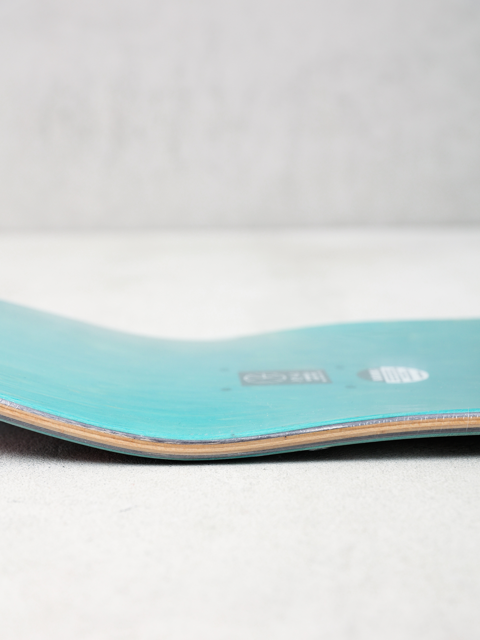 Polar Skate Shin Sanbongi Throphy Heads Gördeszka lap (white)