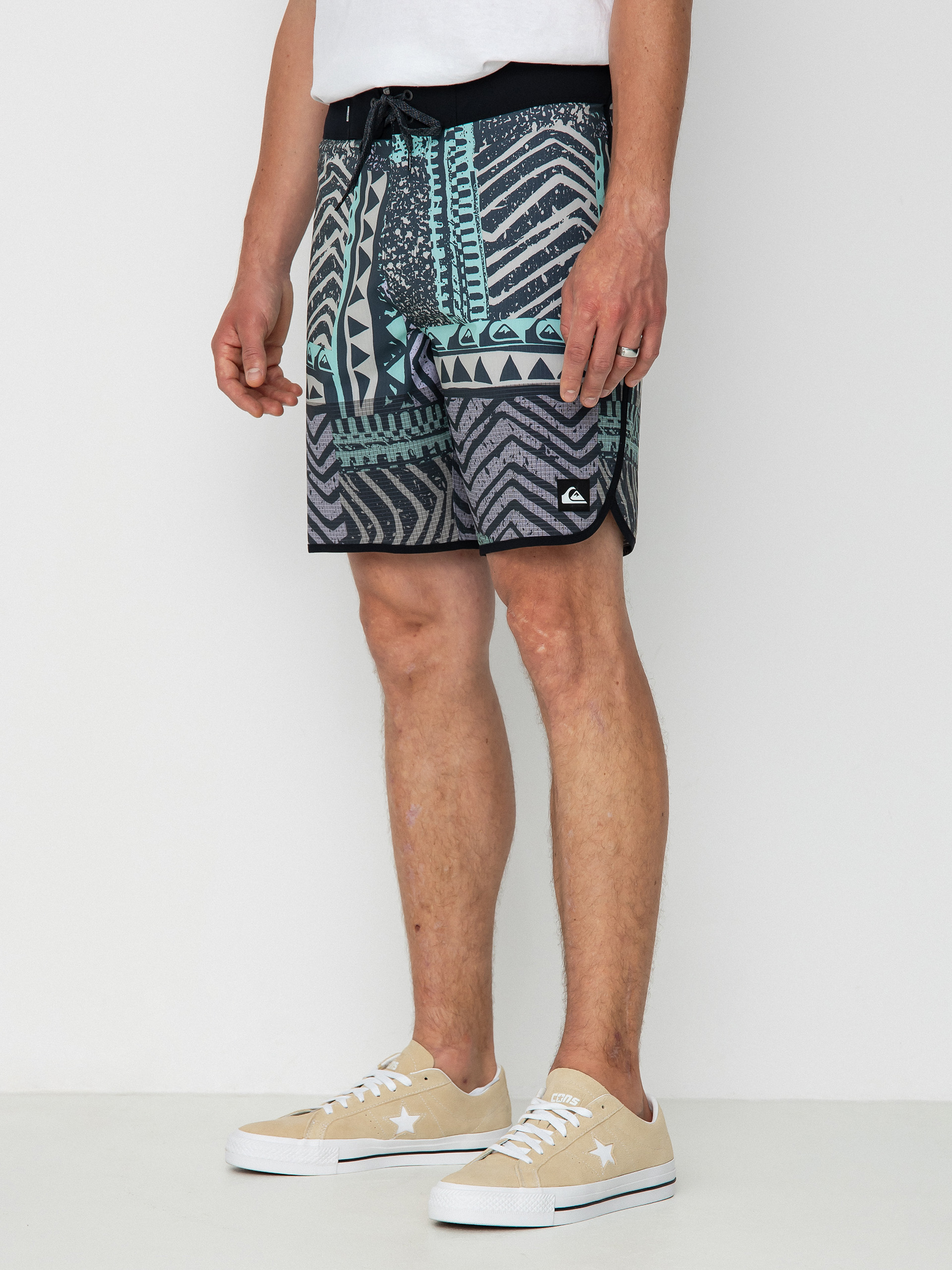 Quiksilver Highlite Scallop Boardshort (midnightnavy)