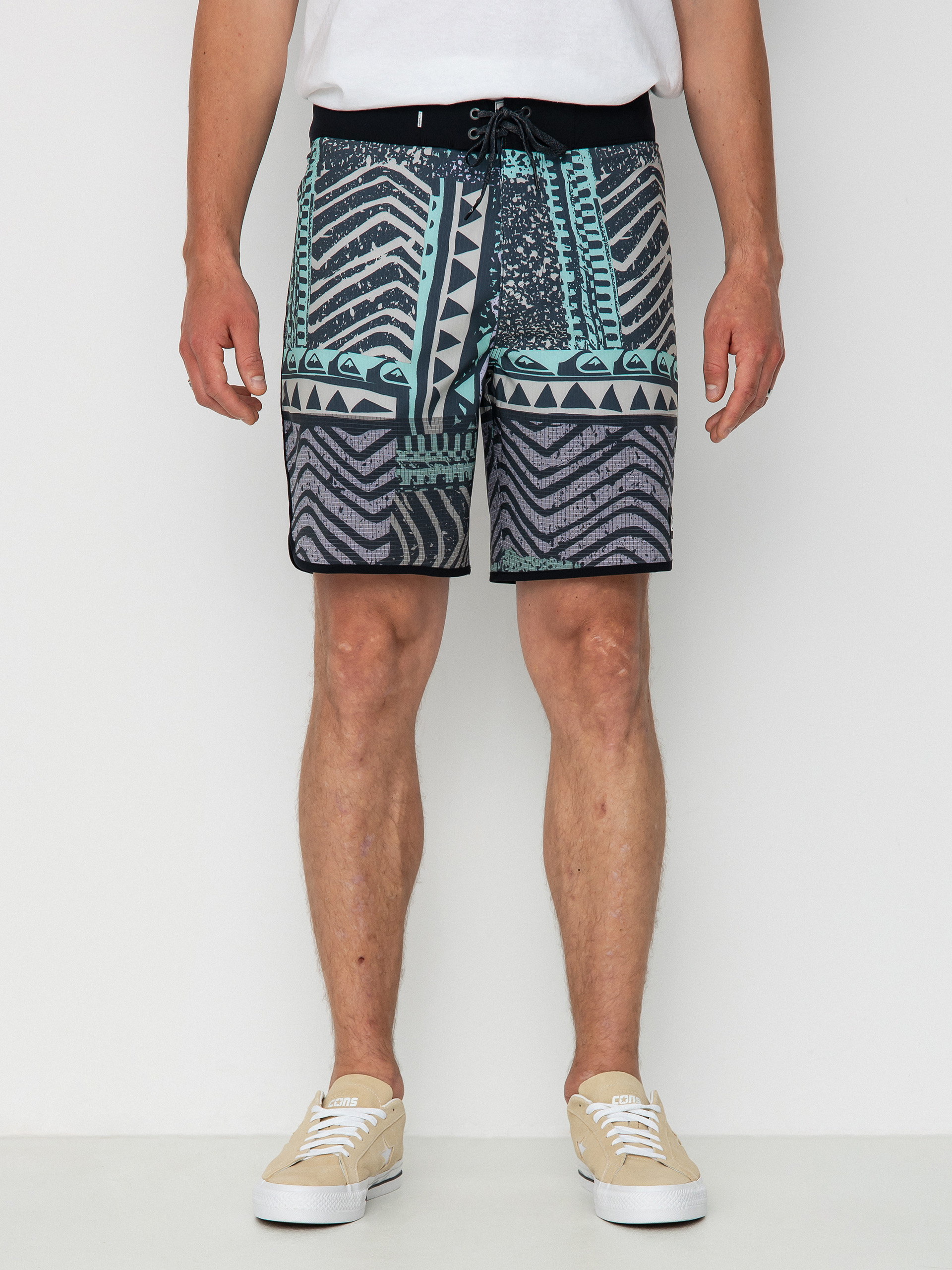 Quiksilver Highlite Scallop Boardshort (midnightnavy)
