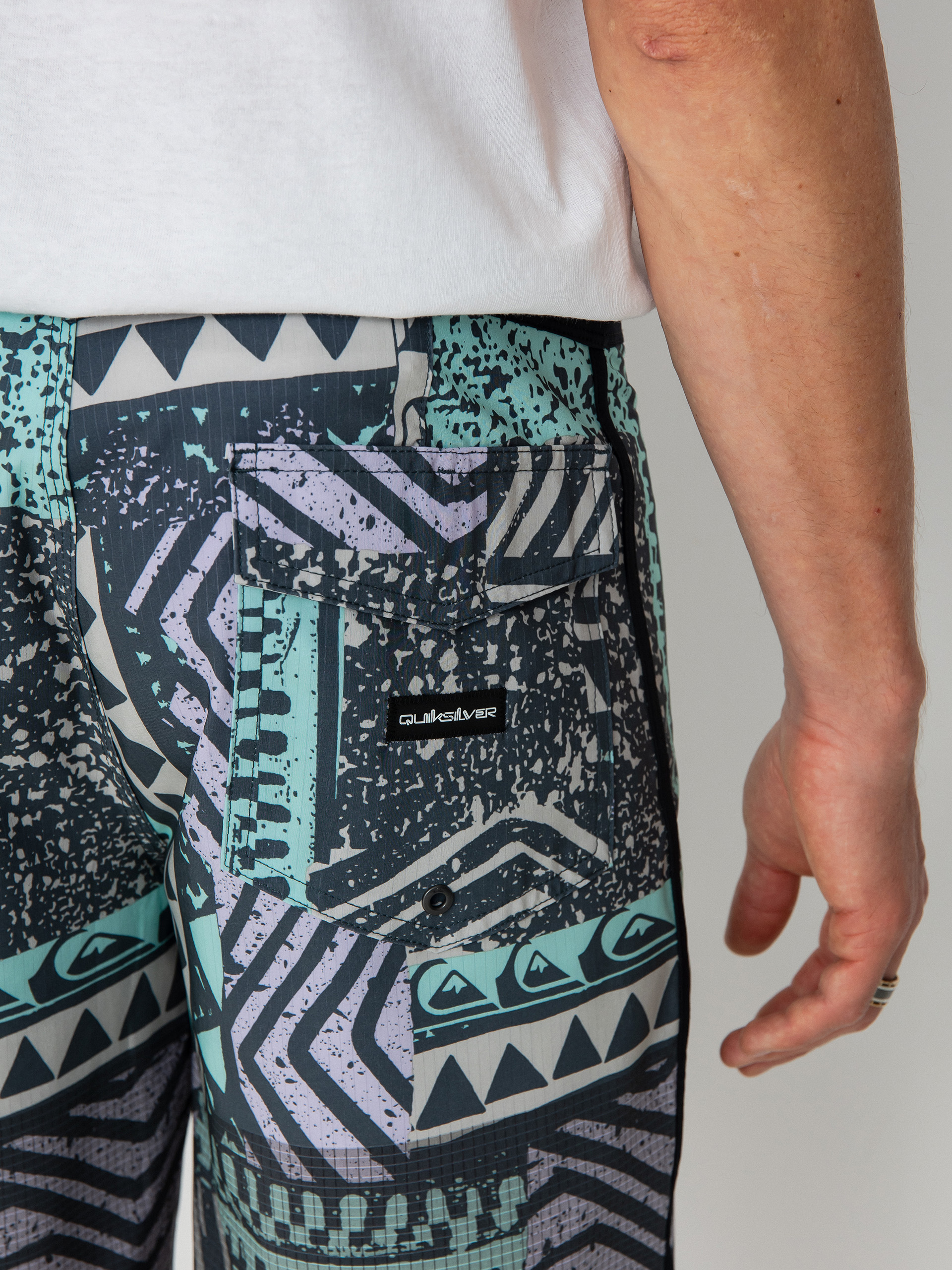 Quiksilver Highlite Scallop Boardshort (midnightnavy)