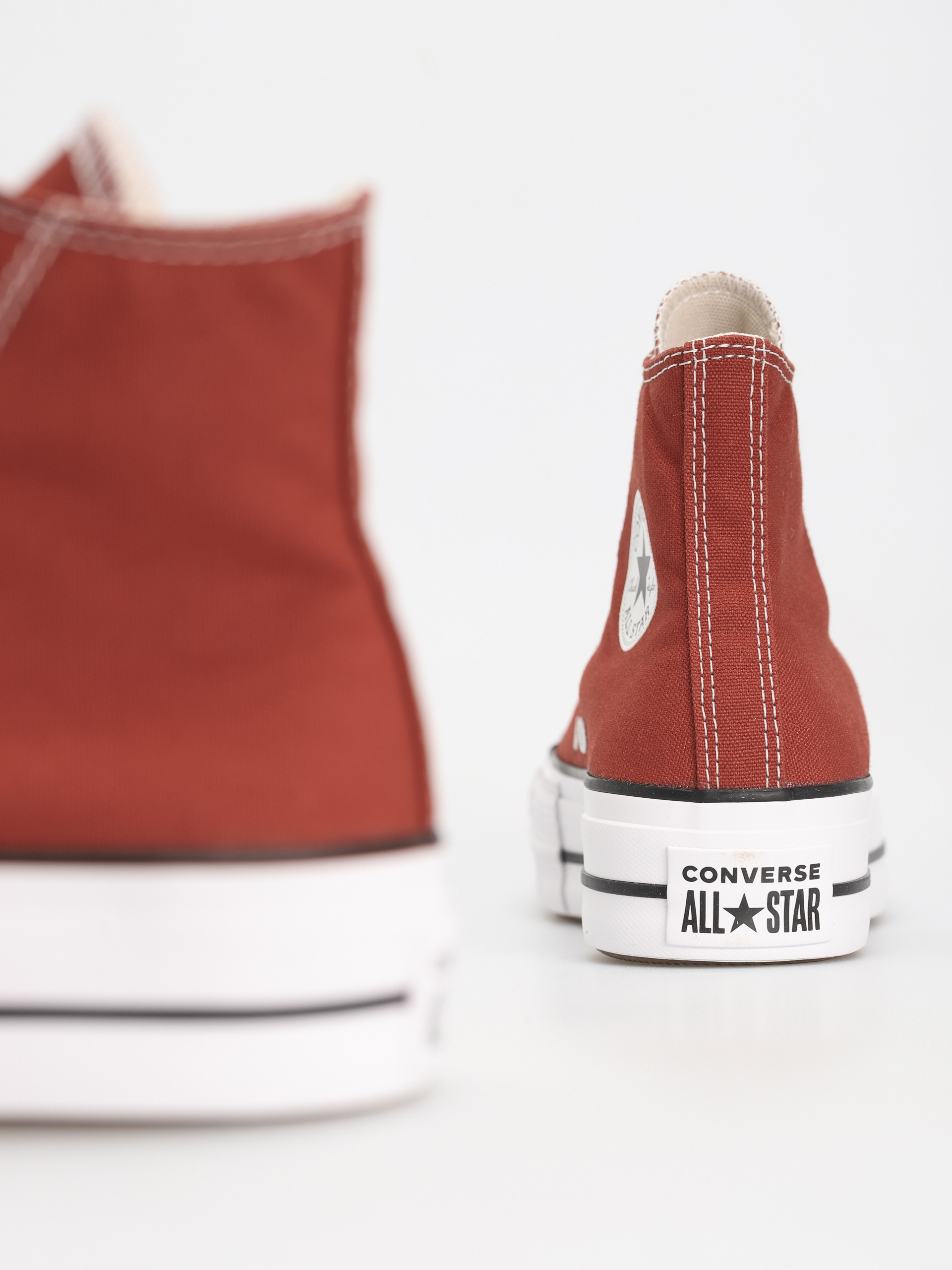 Converse Chuck Taylor All Star Lift Hi Tornacipők Wmn (ritual red/white/black)