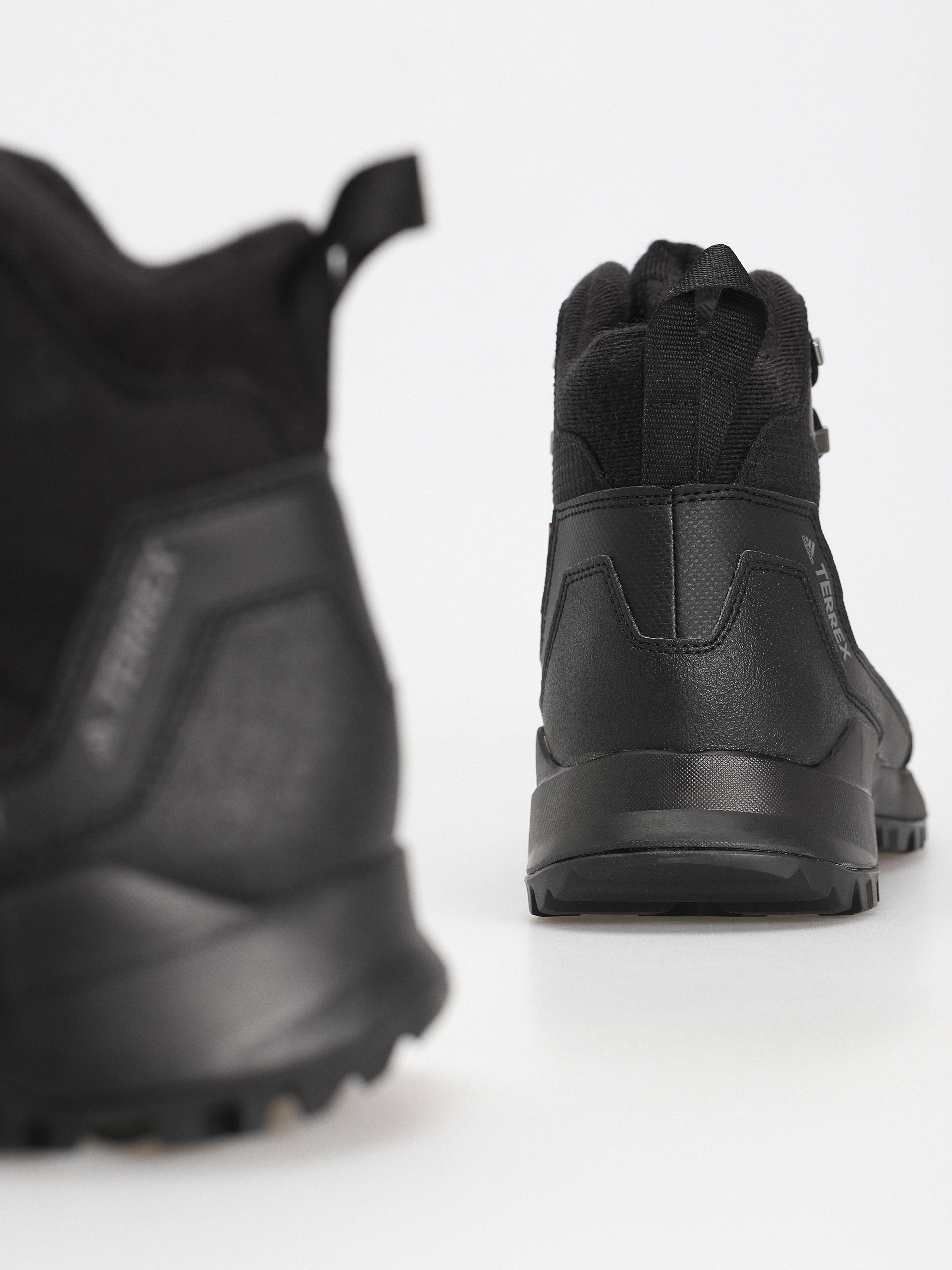 adidas Originals Frozetrack Cipők (cblack/cblack/grefou)