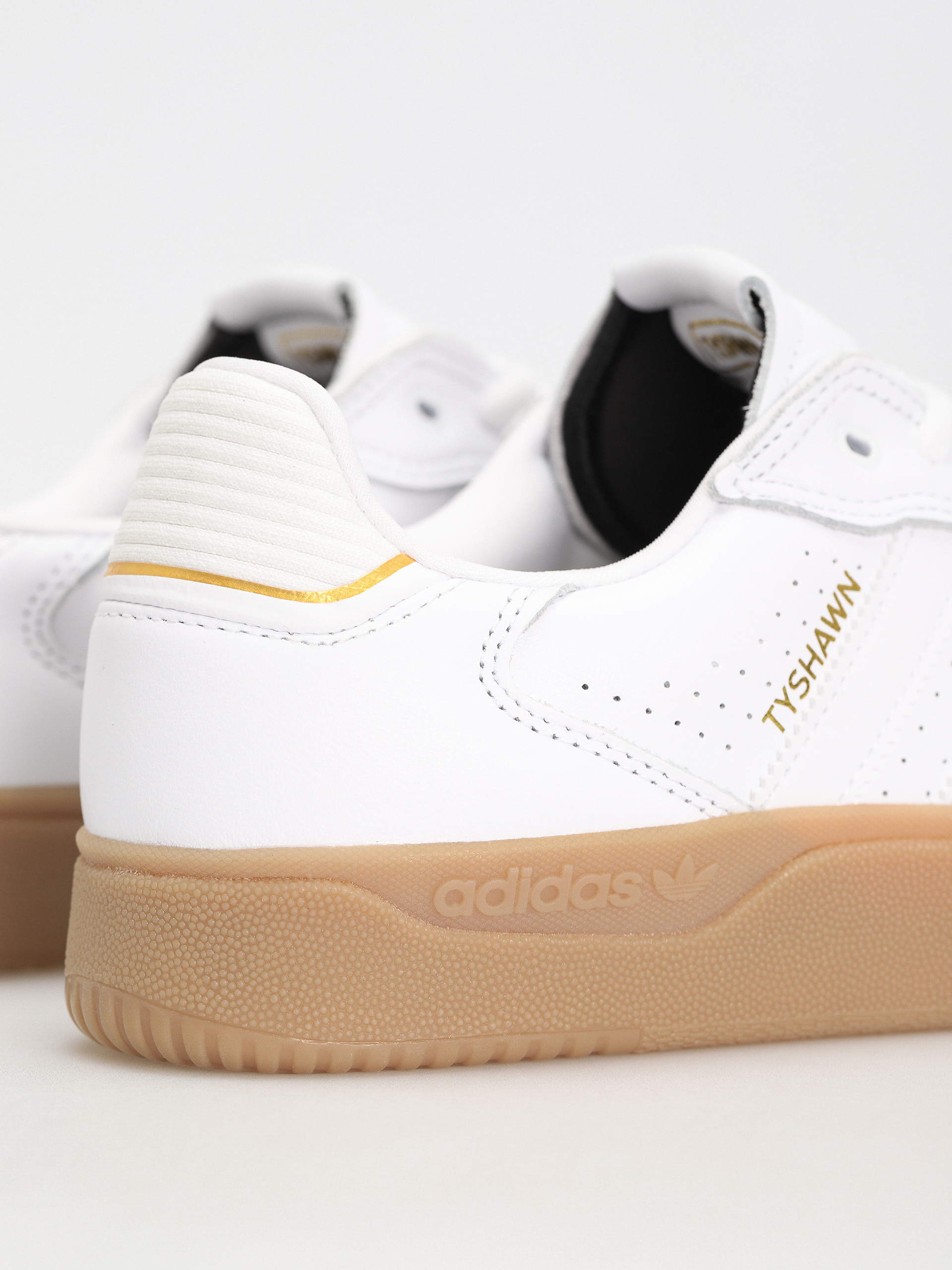 adidas Tyshawn Low Cipők (ftwwht/ftwwht/gum4)