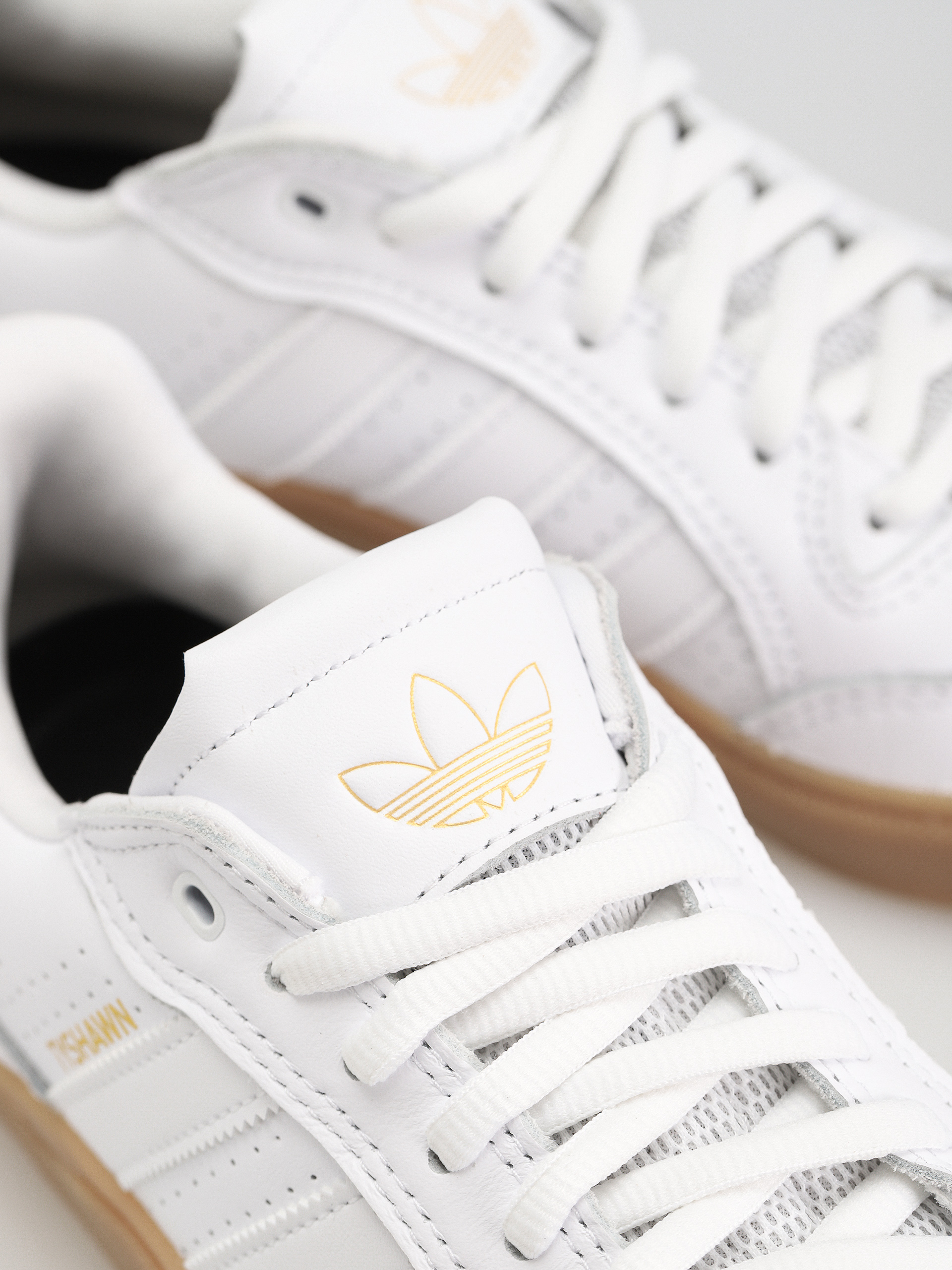 adidas Tyshawn Low Cipők (ftwwht/ftwwht/gum4)