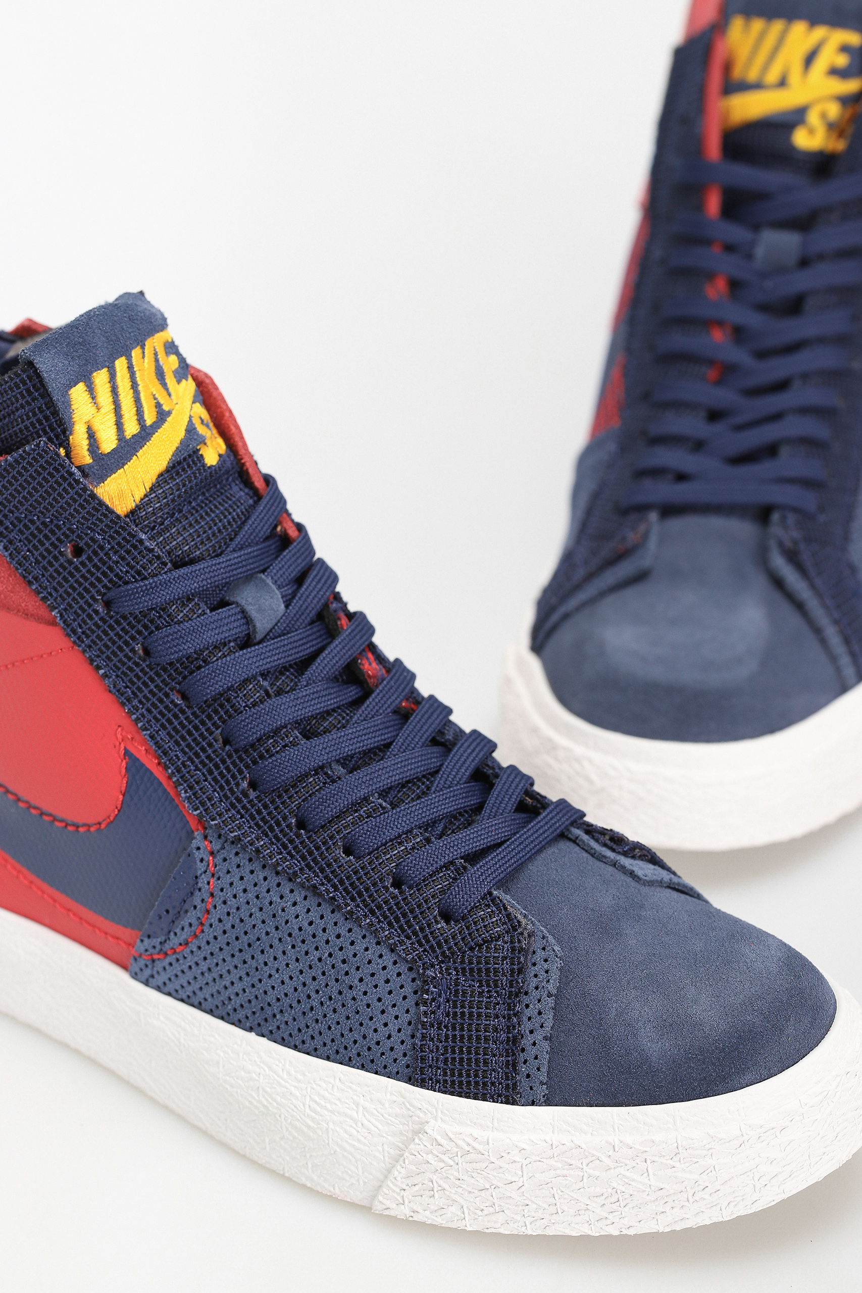 Nike SB Zoom Blazer Mid Prm Cipők (university red/midnight navy)