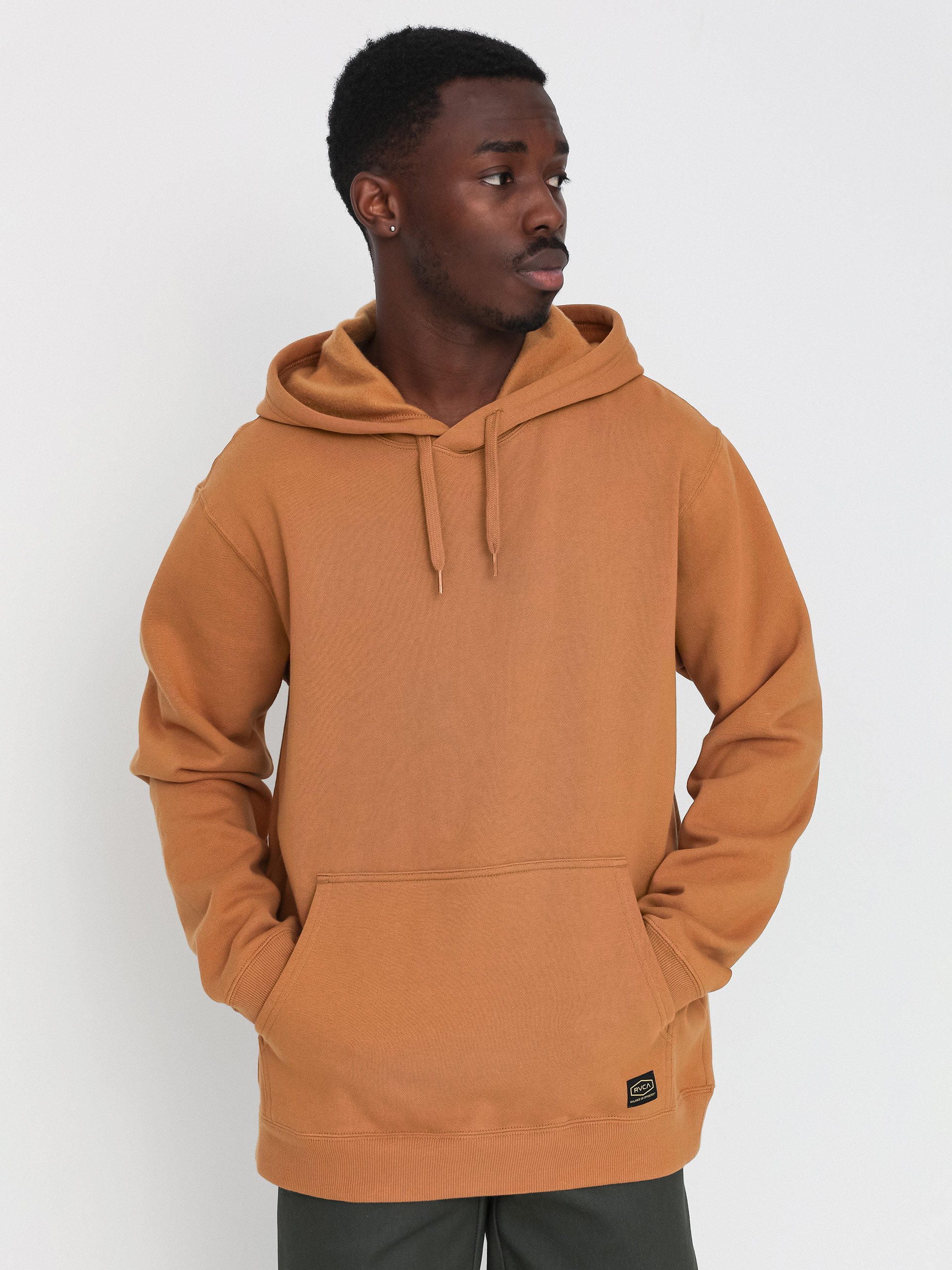 RVCA Americana HD Kapucnis pulóver (dk choco/metallic gold)