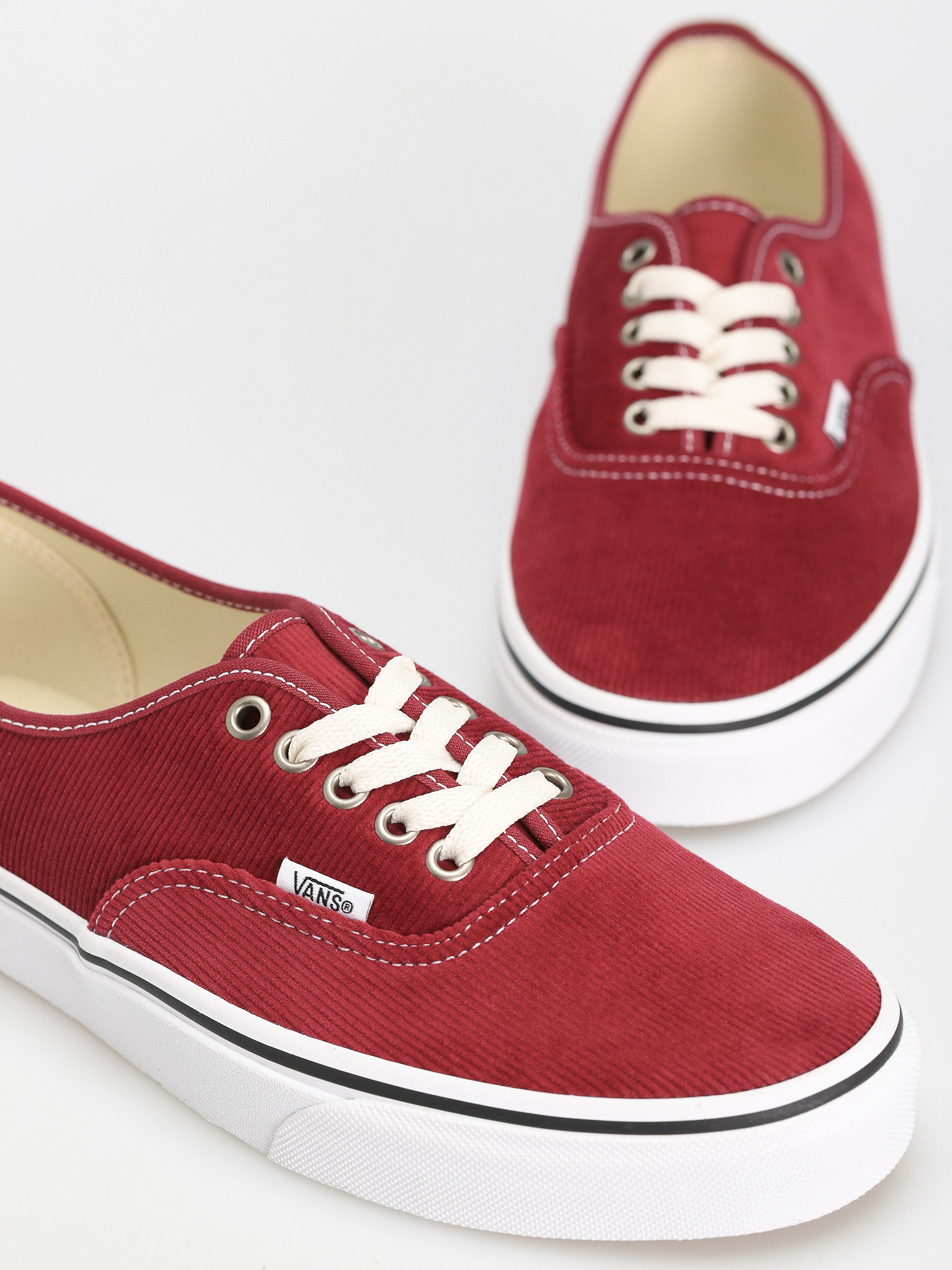 Vans Authentic Cipők (corduroy rumba red)