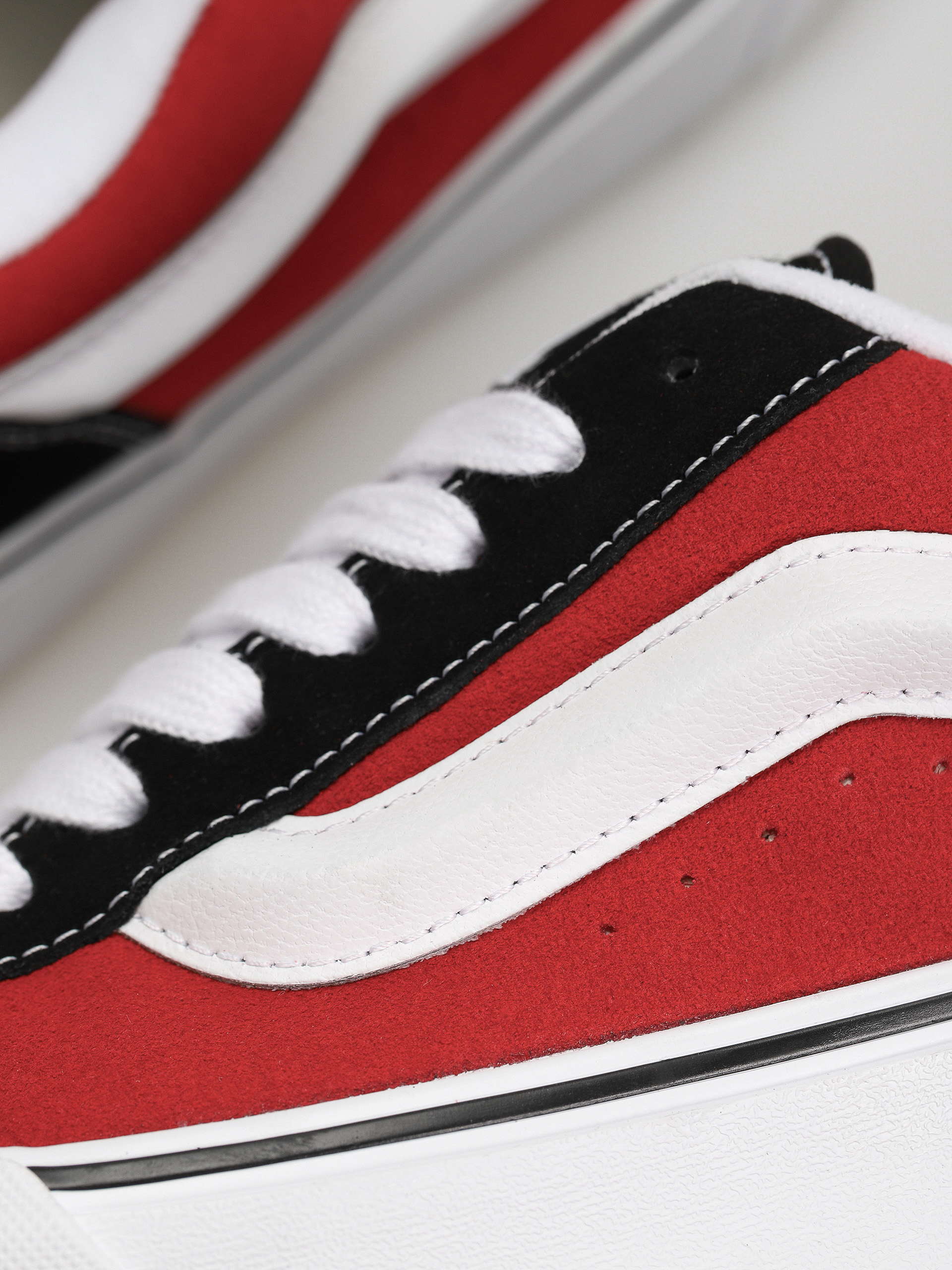 Vans Knu Skool Cipők (red/true white)