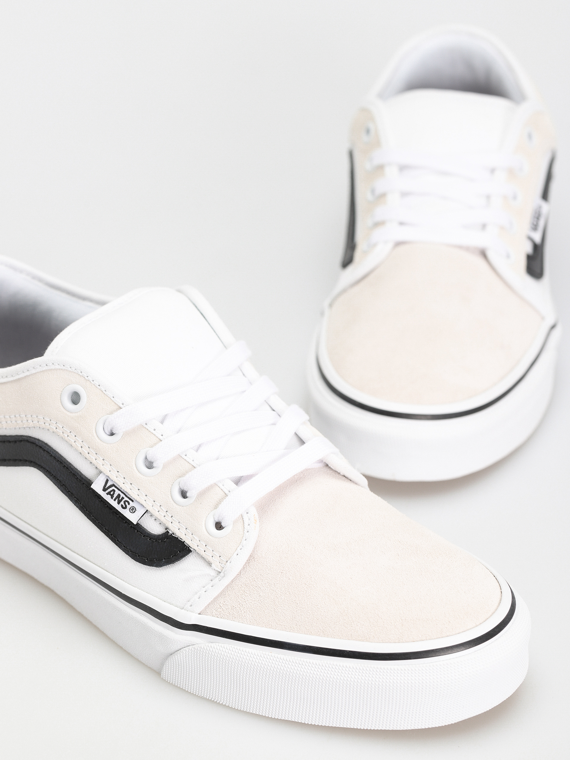 Vans Chukka Low Sidestripe Cipők (white/black/gum)