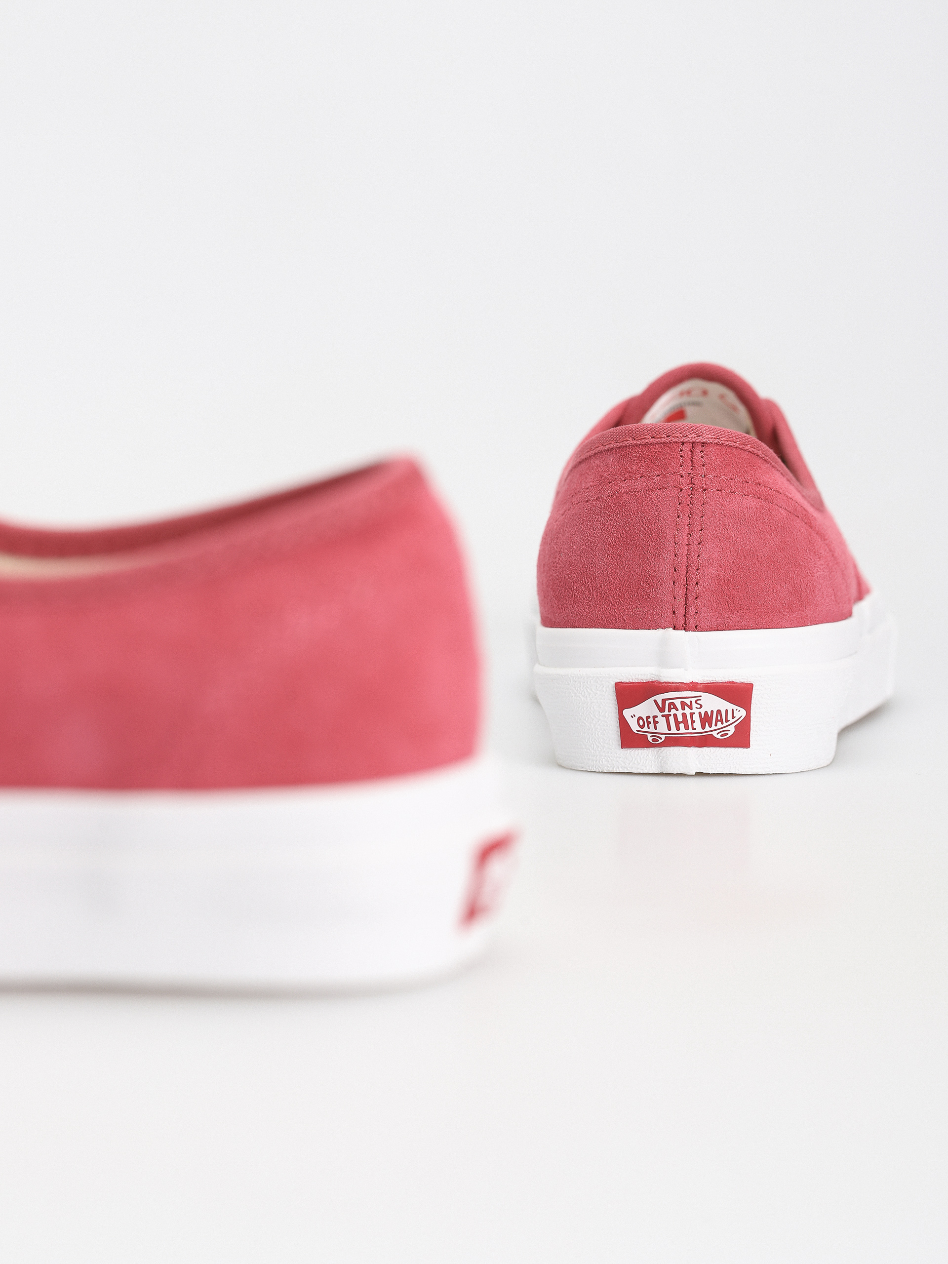 Vans Authentic Cipők (pig suede holly berry)